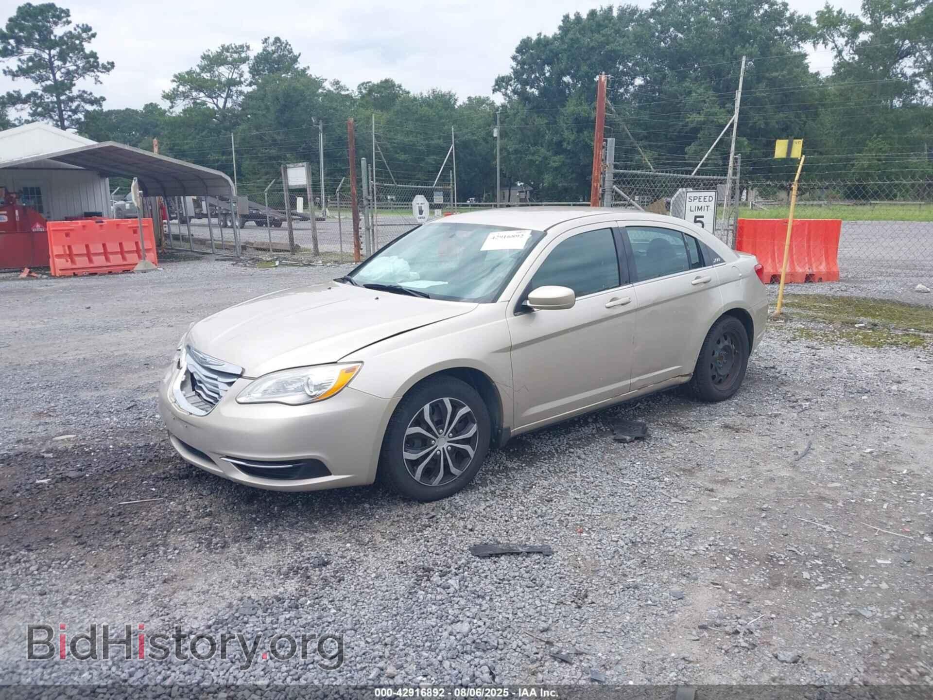 2013 CHRYSLER 200 - VIN: 1C3CCBAB6DN640193 - Фото 2