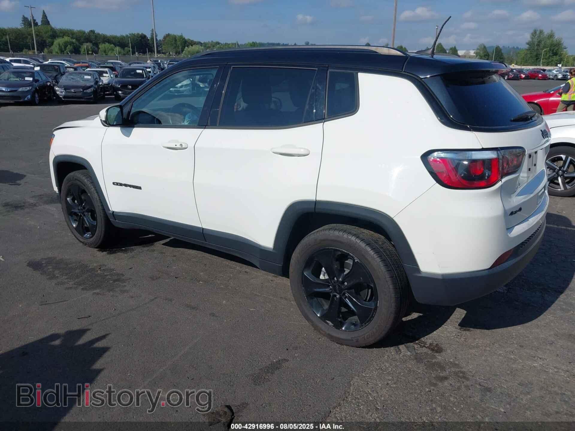 2018 JEEP COMPASS - VIN: 3C4NJDBB6JT492644 - Фото 3