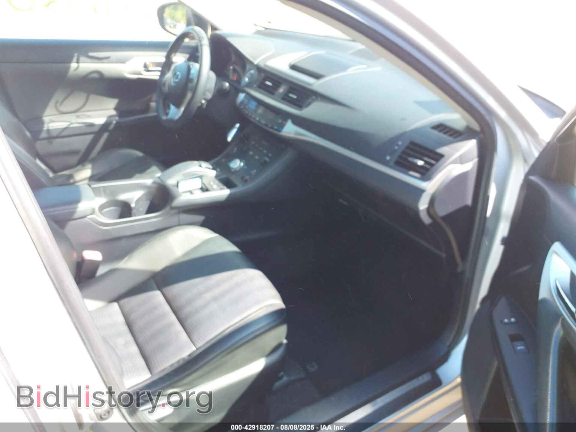 2012 LEXUS CT 200H - VIN: JTHKD5BHXC2098703 - Photo 5