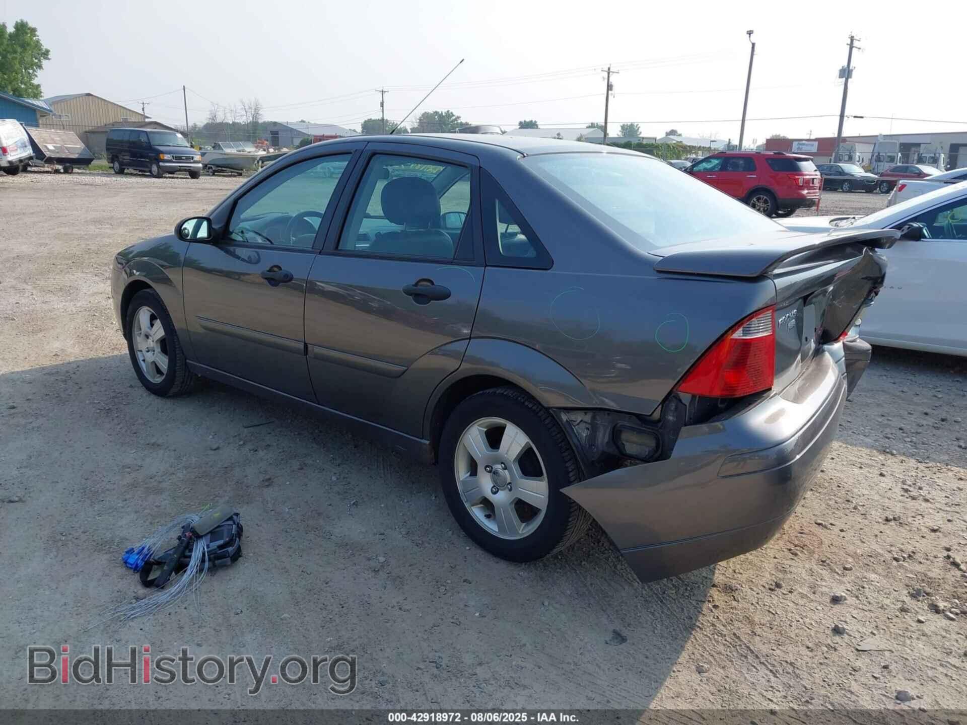 2007 FORD FOCUS - VIN: 1FAHP34N57W327335 - Фото 3