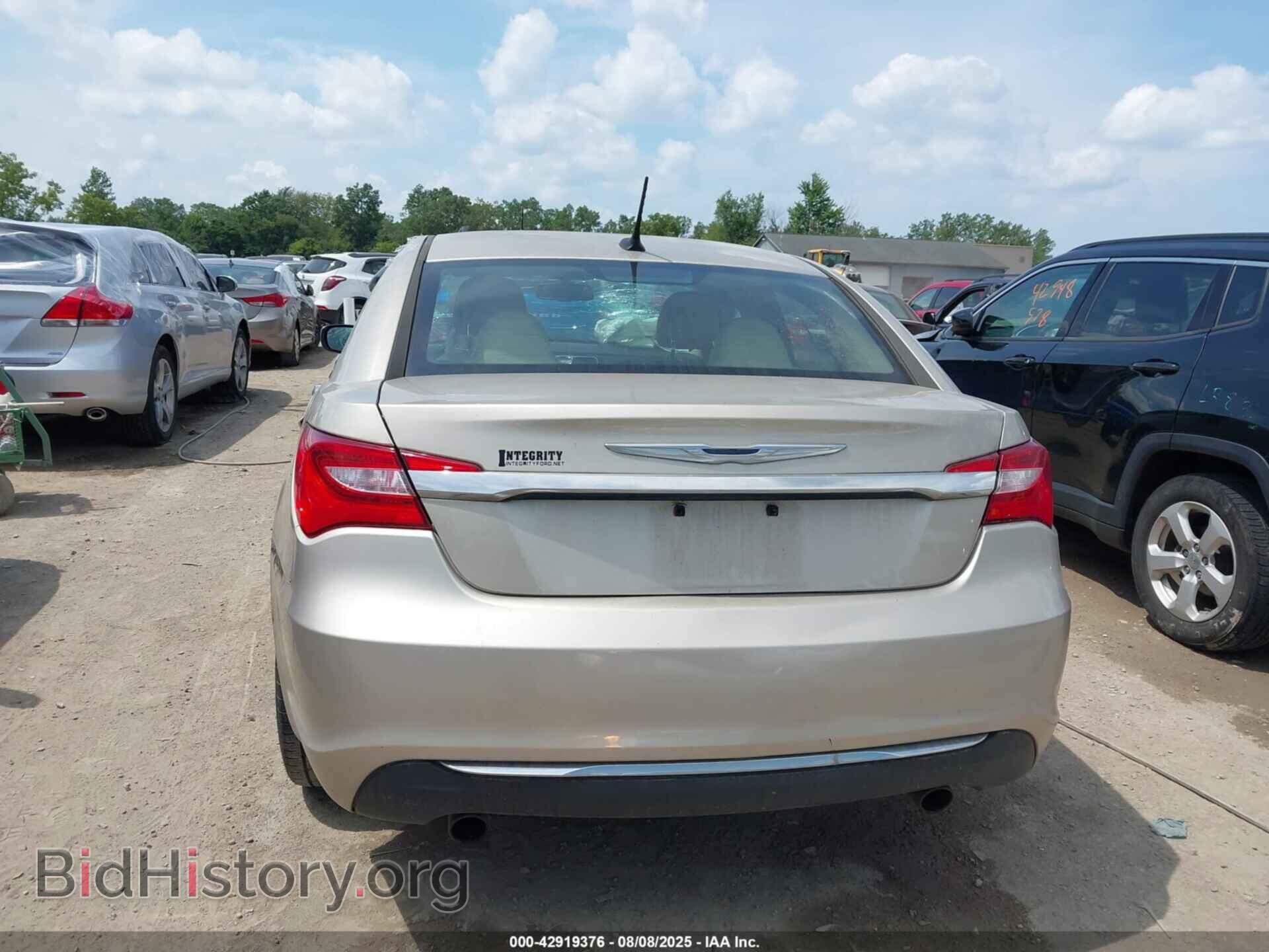 2013 CHRYSLER 200 - VIN: 1C3CCBCG2DN575108 - Фото 16