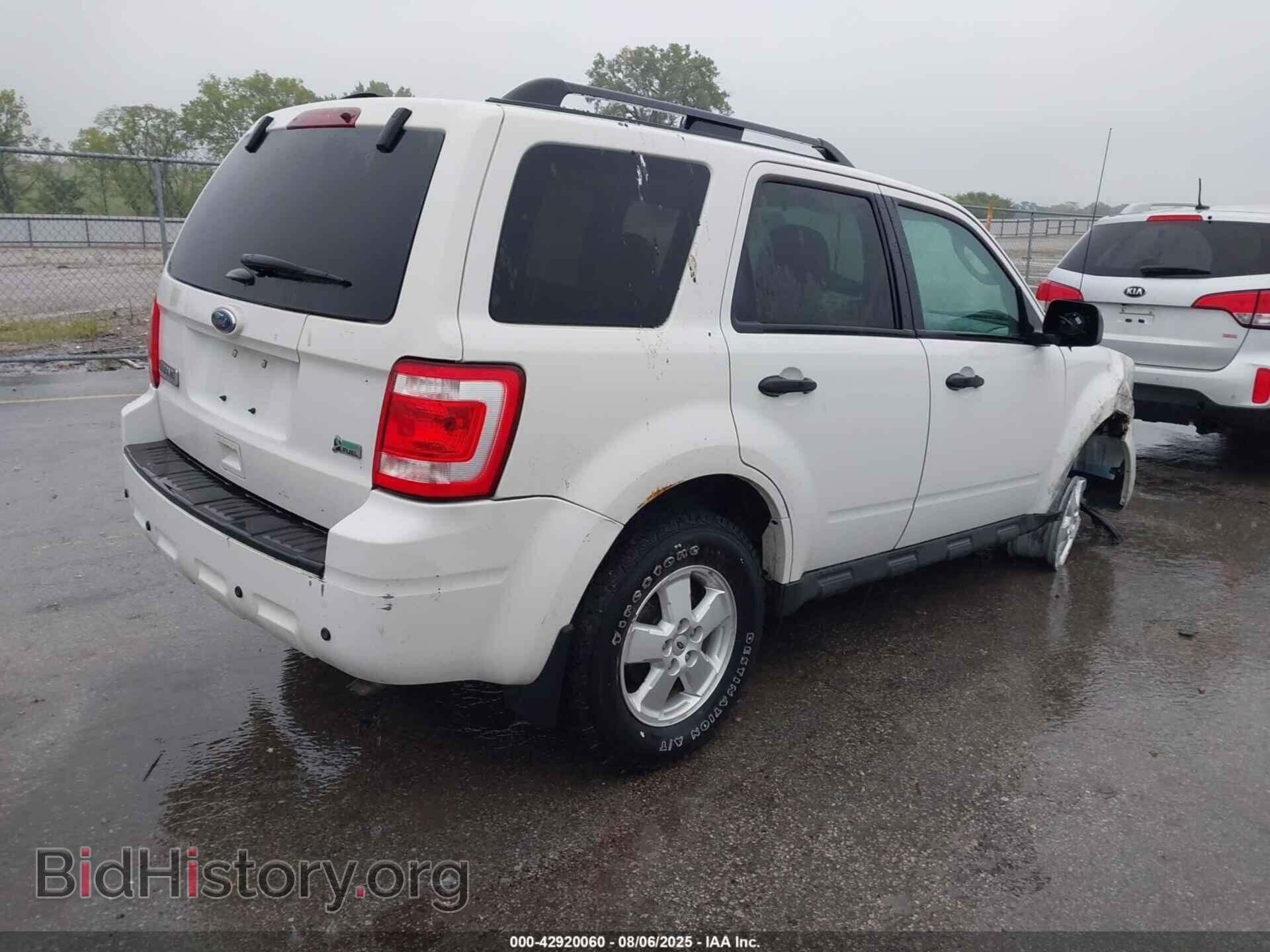 2011 FORD ESCAPE - VIN: 1FMCU9DG6BKB03102 - Фото 4