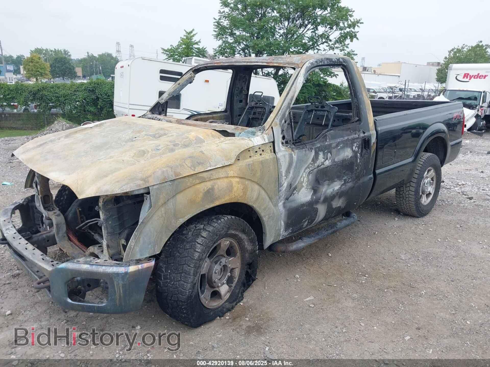 2013 FORD F-250 - VIN: 1FTBF2B68DEB21890 - Фото 2
