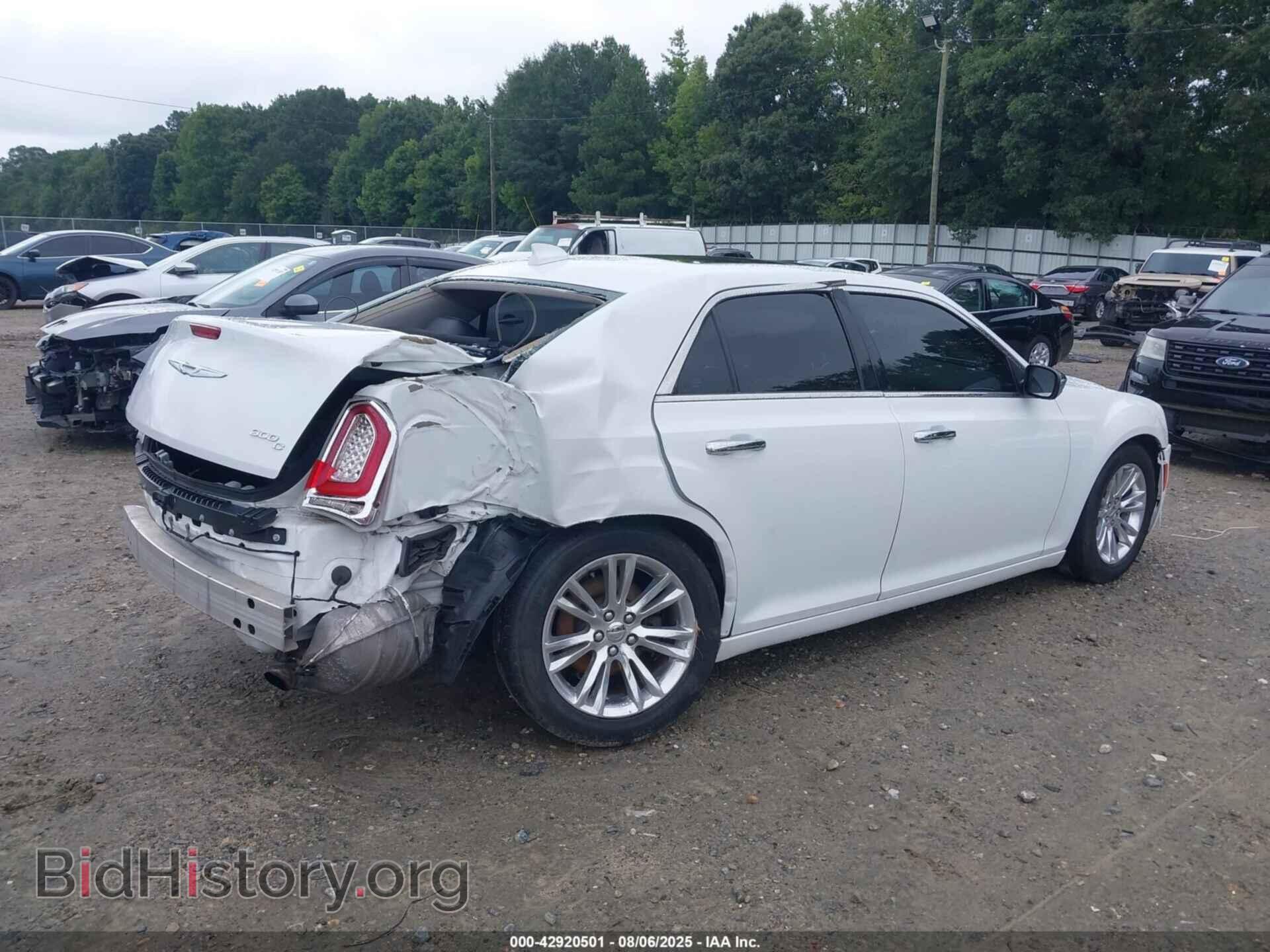 2017 CHRYSLER 300C - VIN: 2C3CCAEGXHH566484 - Photo 4