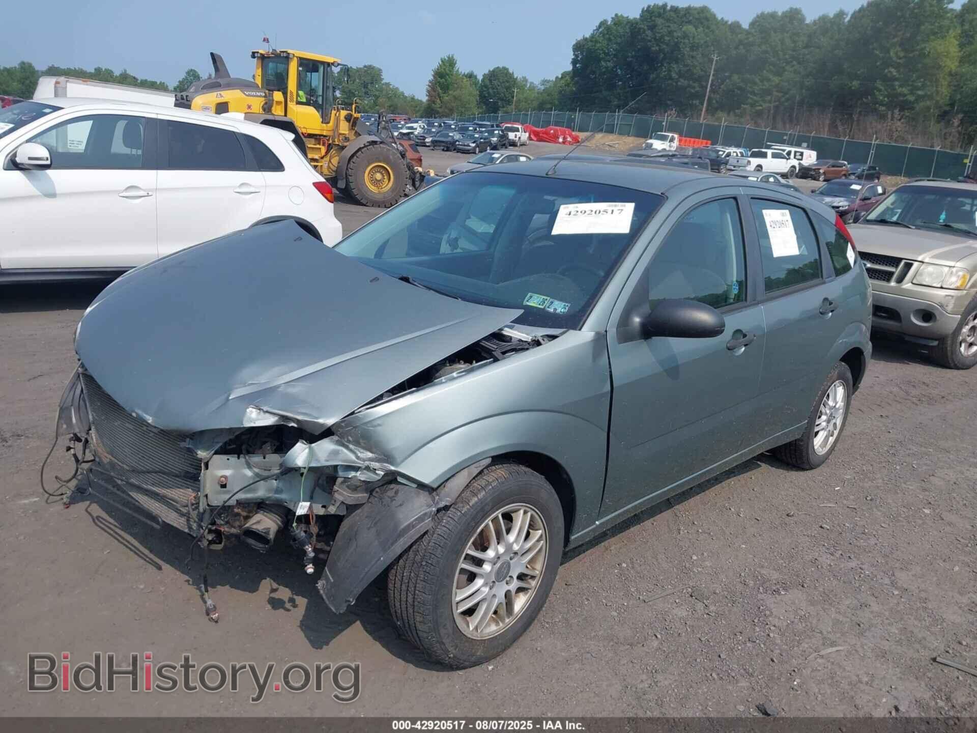 2005 FORD FOCUS - VIN: 3FAFP37N95R146127 - Фото 2
