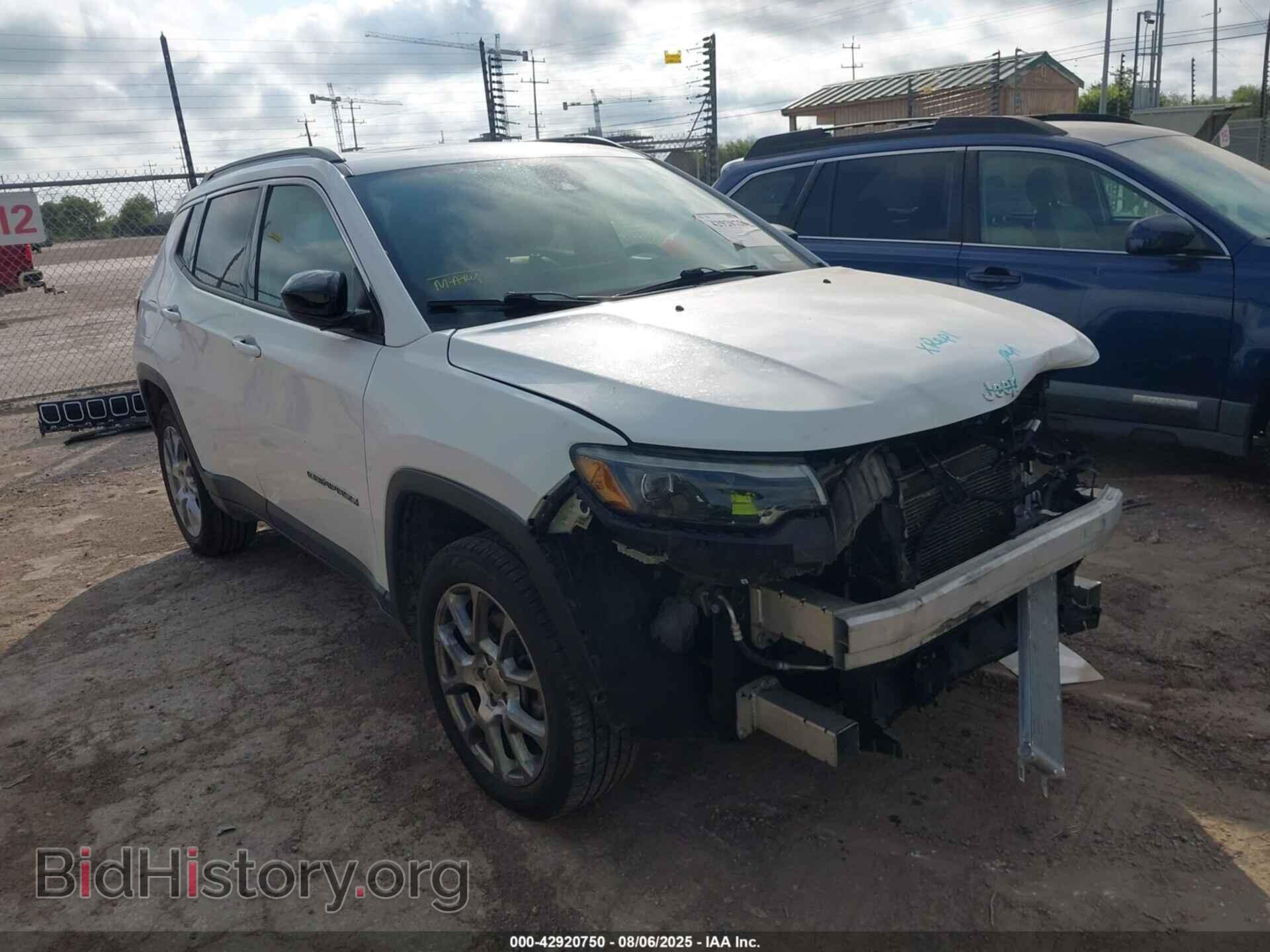 Photo 3C4NJDFB2NT209902 - JEEP COMPASS 2022
