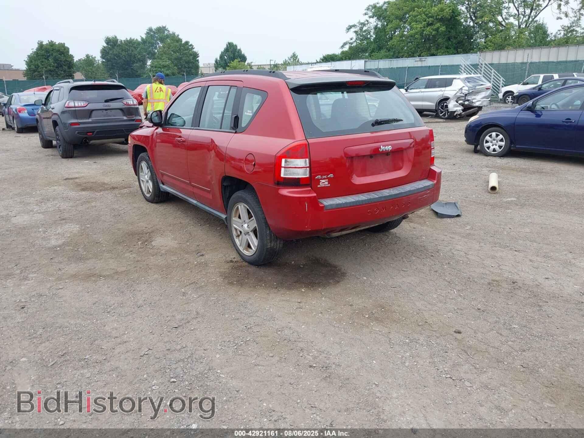 2010 JEEP COMPASS - VIN: 1J4NF4FB6AD611580 - Фото 3