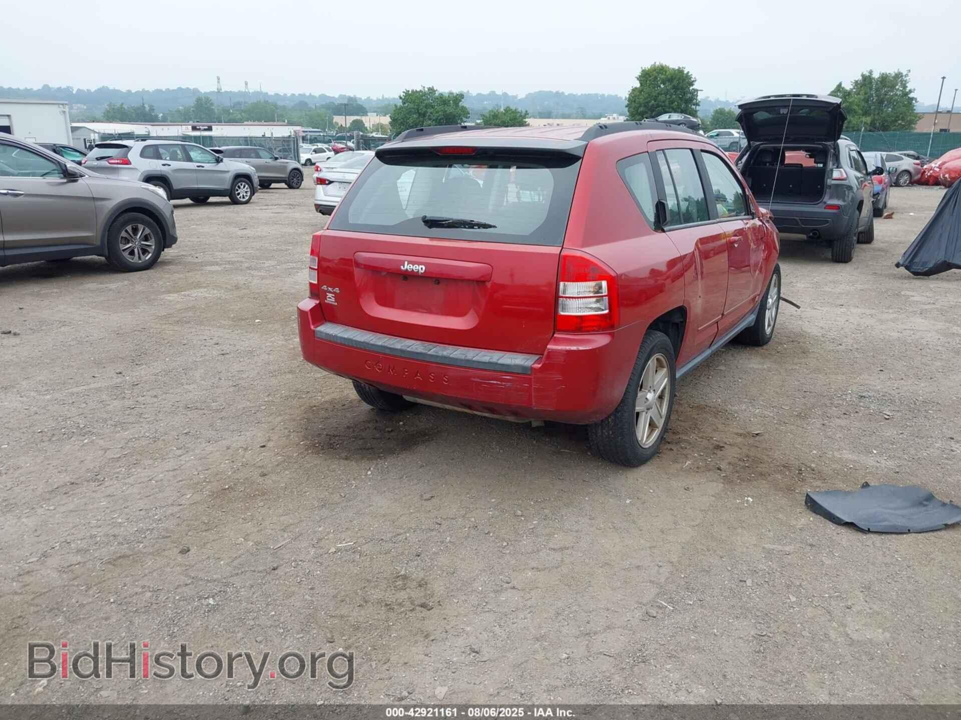 2010 JEEP COMPASS - VIN: 1J4NF4FB6AD611580 - Фото 4