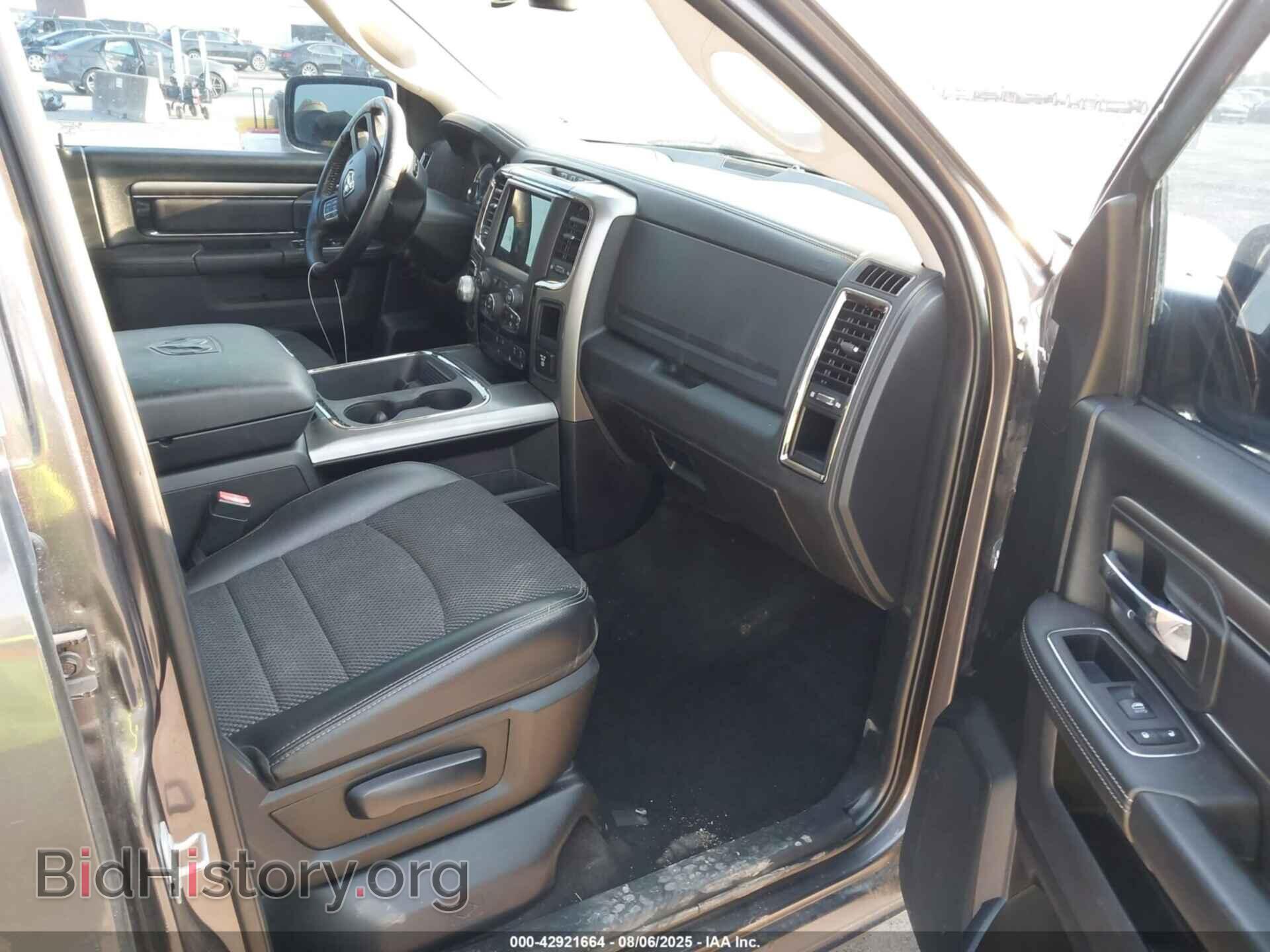 2018 RAM 1500 - VIN: 1C6RR7MT7JS109742 - Фото 5
