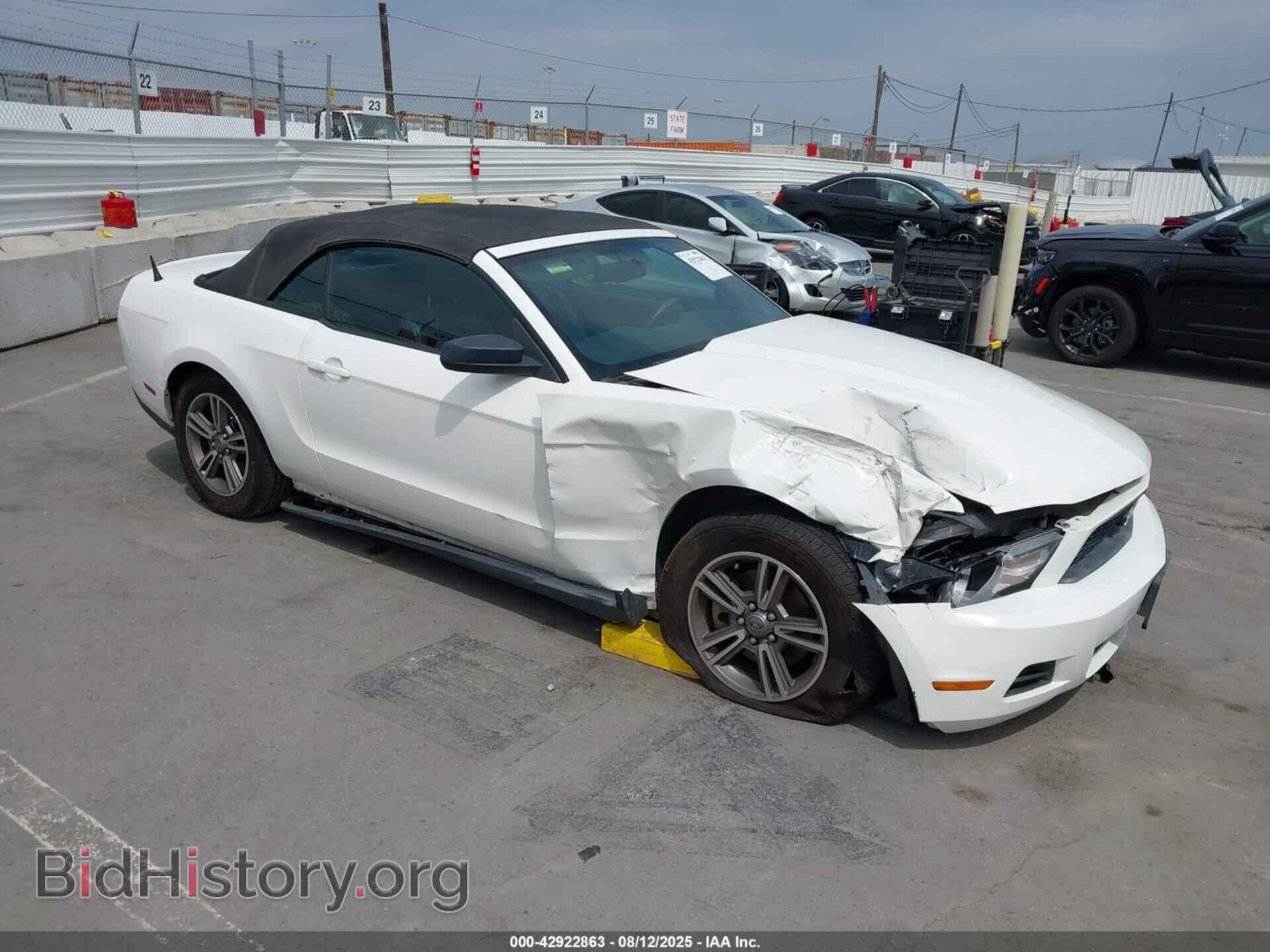 Photo 1ZVBP8EM1C5286427 - FORD MUSTANG 2012