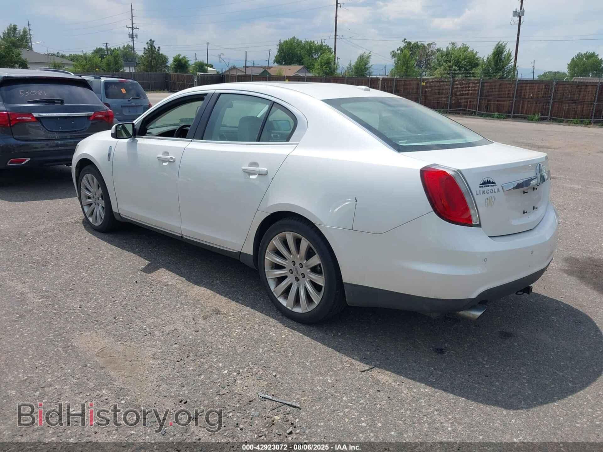 2011 LINCOLN MKS - VIN: 1LNHL9FT2BG607202 - Фото 3