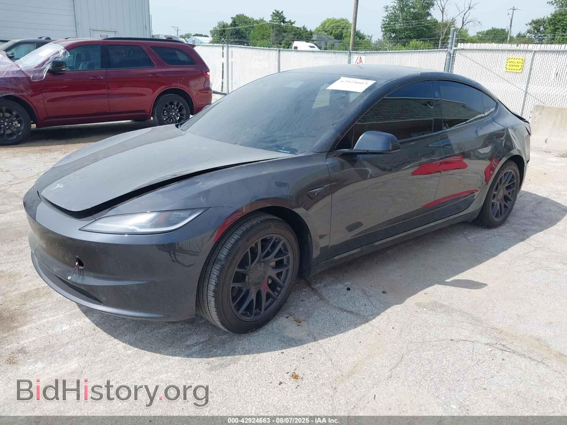 2025 TESLA MODEL 3 - VIN: 5YJ3E1EA8SF978000 - Фото 2