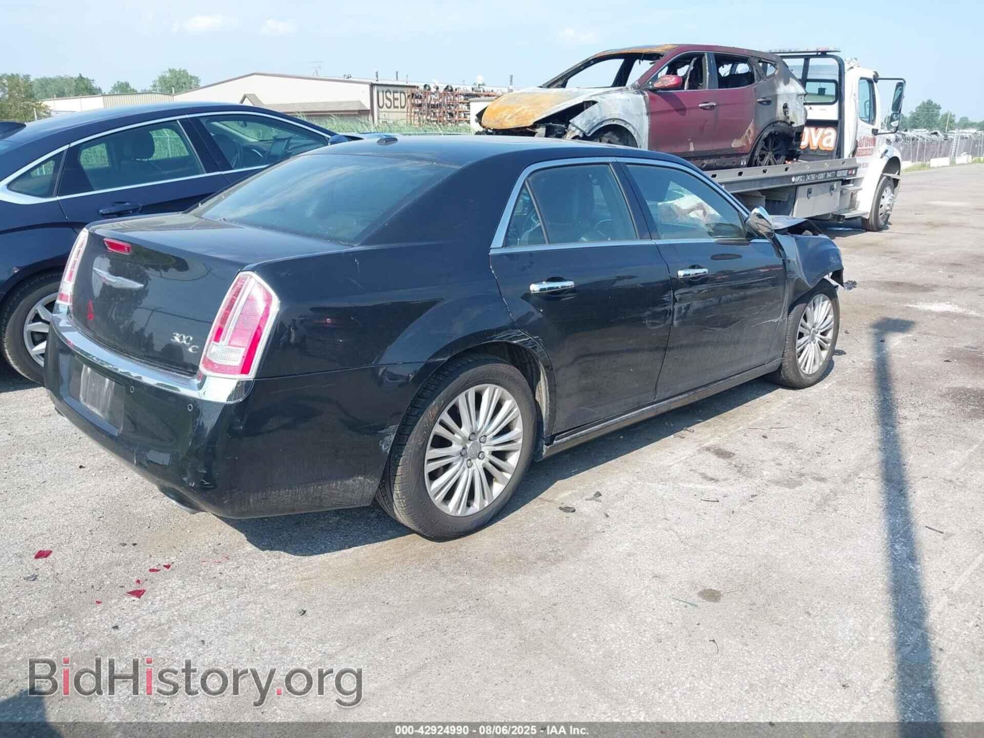 2013 CHRYSLER 300C - VIN: 2C3CCAKT5DH505796 - Фото 4
