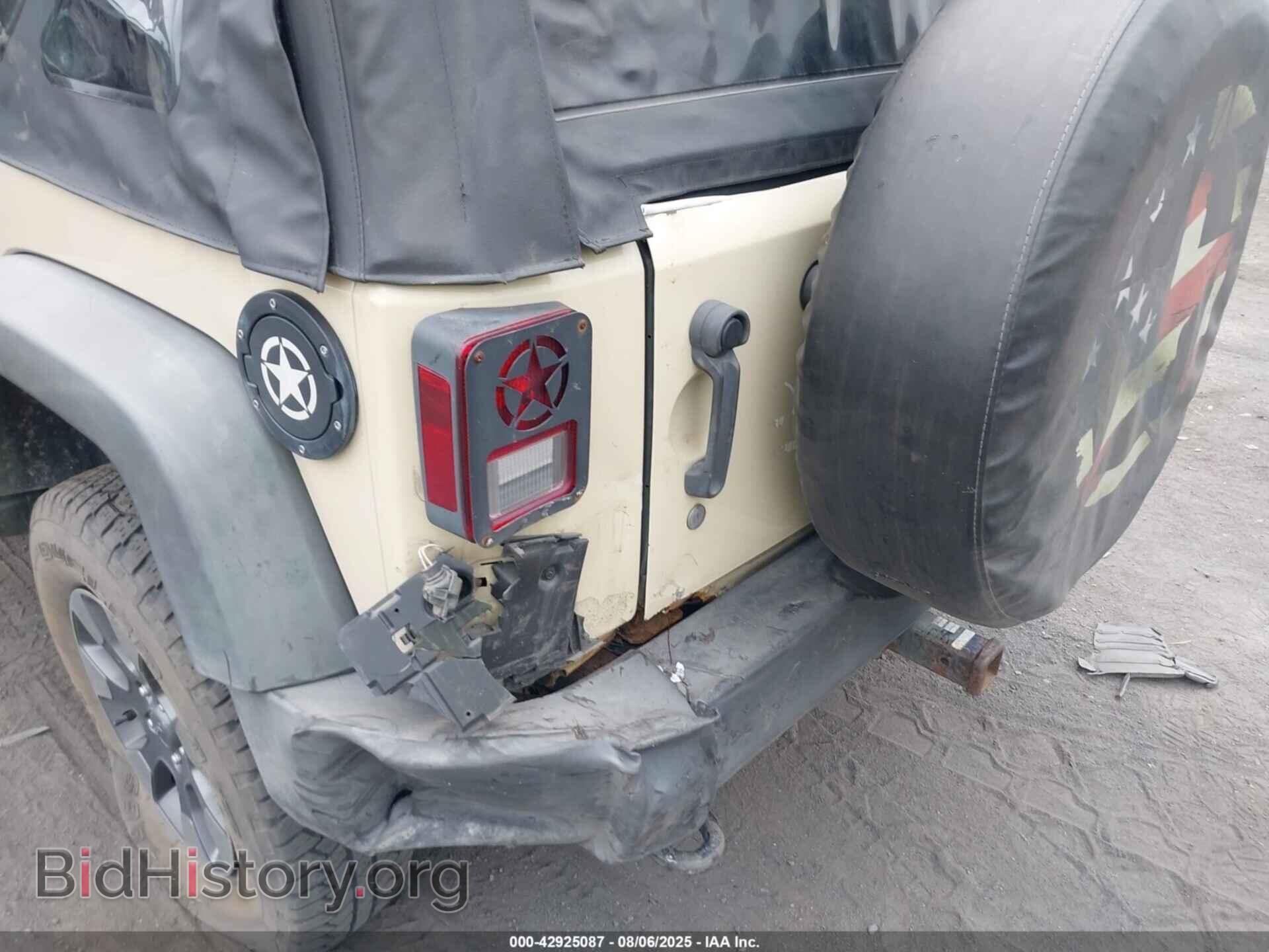 2011 JEEP WRANGLER - VIN: 1J4AA2D13BL532015 - Фото 6