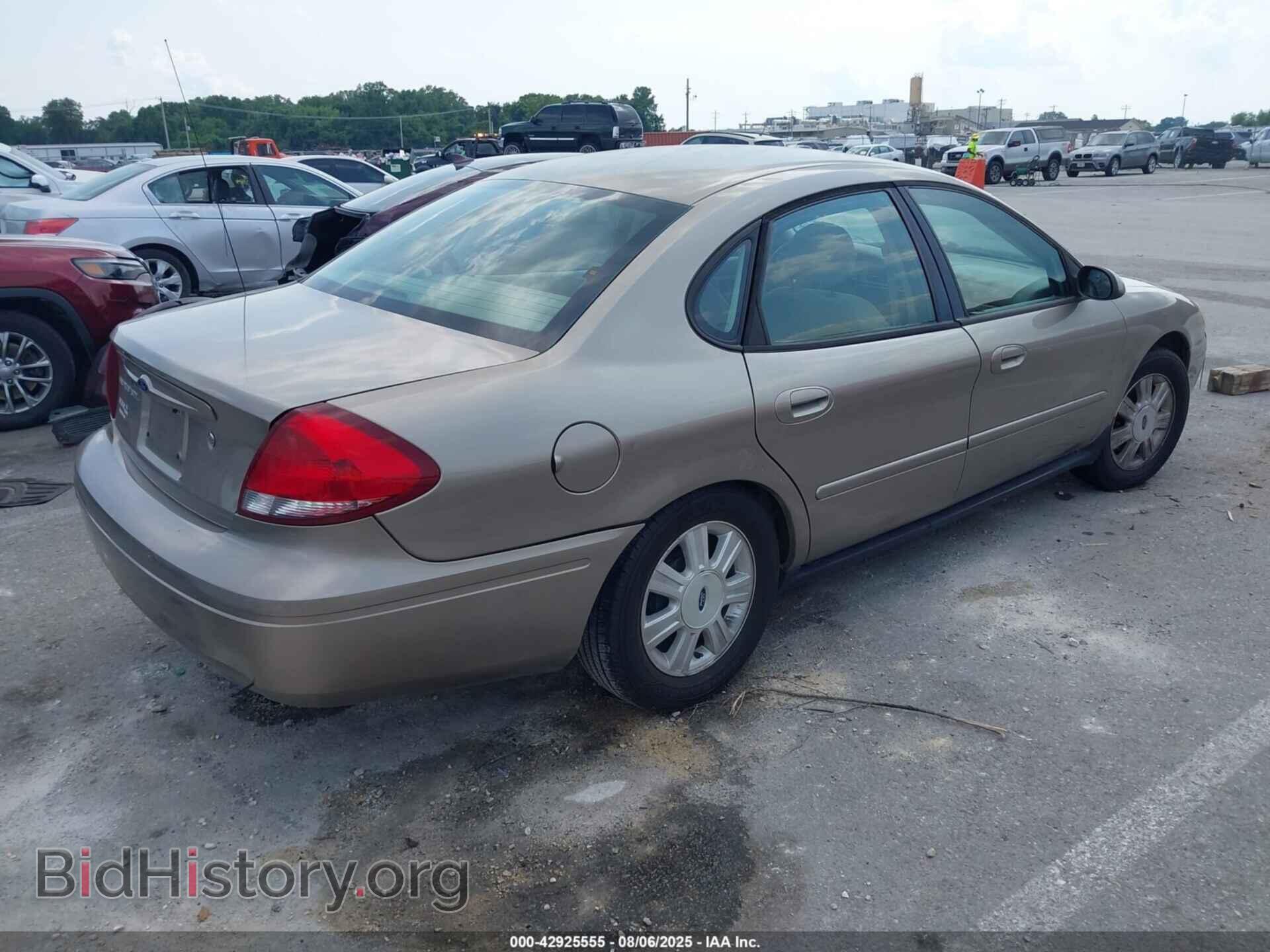 2005 FORD TAURUS - VIN: 1FAFP56255A235237 - Фото 4