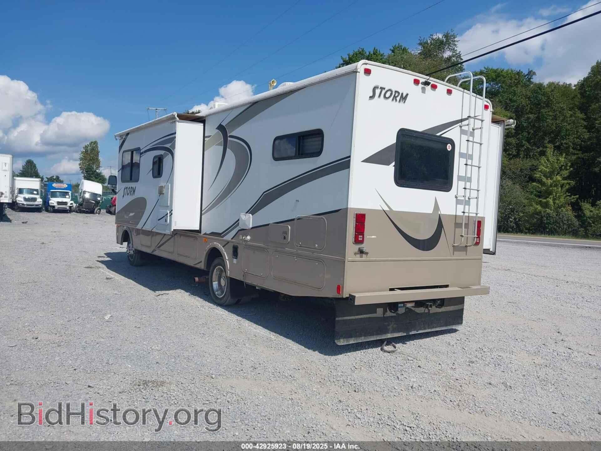 2011 FORD F53 - VIN: 1F65F5DY4B0A02289 - Photo 3