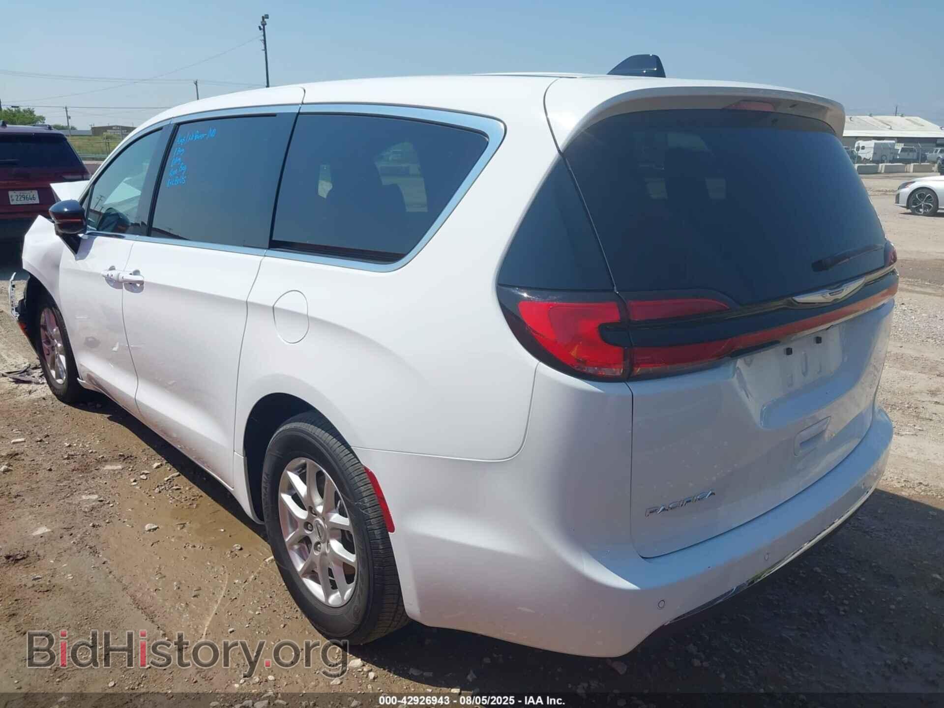 2025 CHRYSLER PACIFICA - VIN: 2C4RC1BG9SR523847 - Photo 3