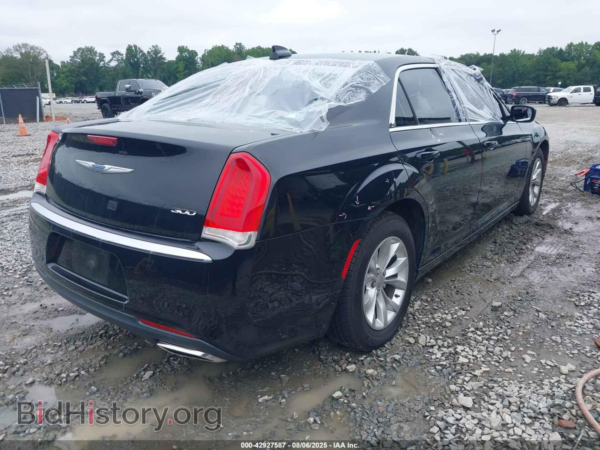 2018 CHRYSLER 300 - VIN: 2C3CCAAG9JH320442 - Фото 4