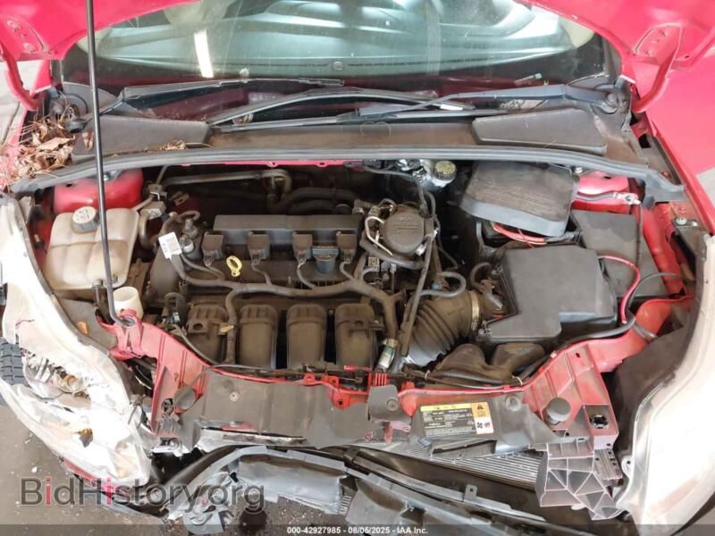 2012 Ford FOCUS (VIN 1FAHP3F2XCL416221) — photo 10 of 17
