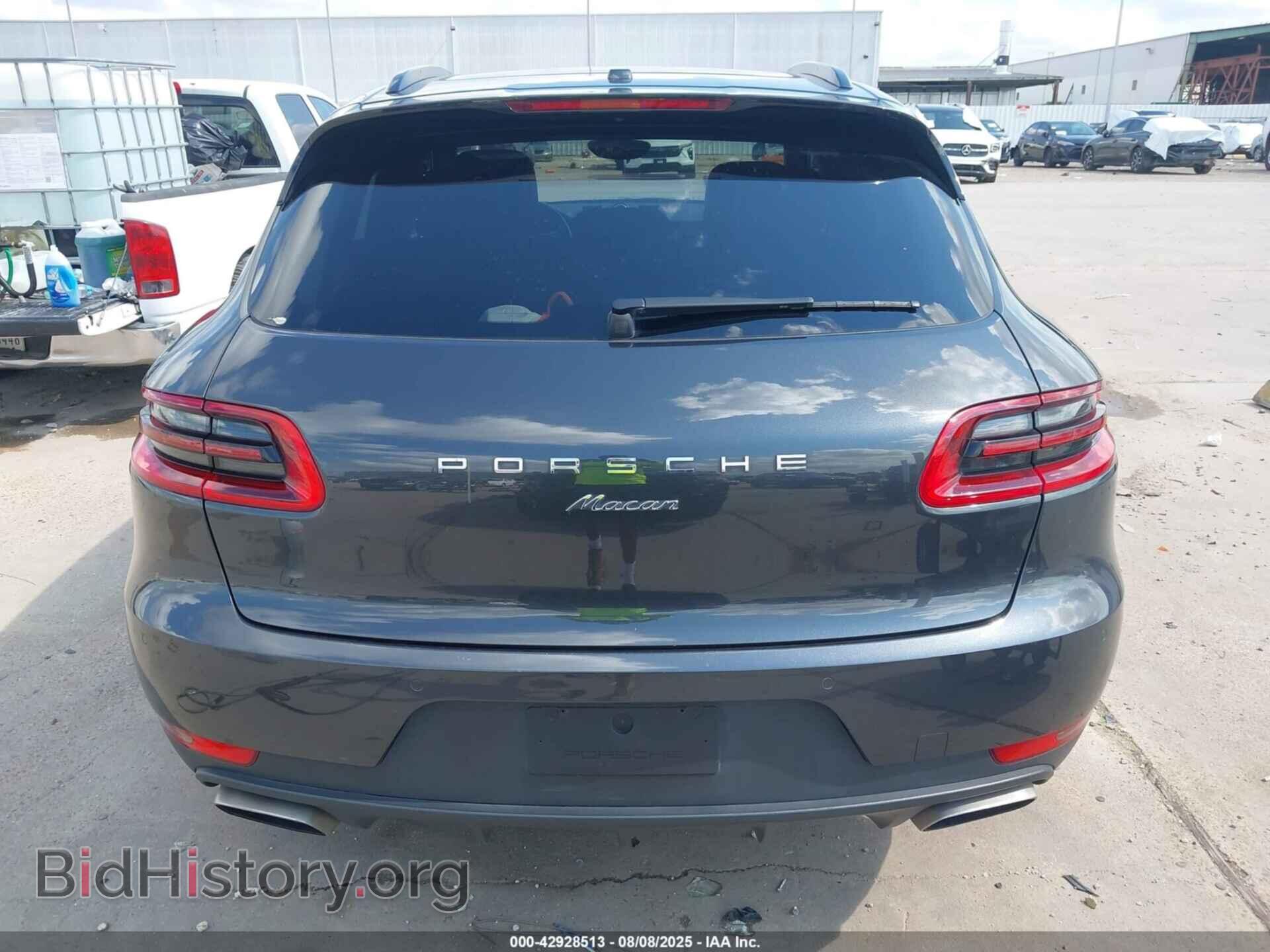 2017 PORSCHE MACAN - VIN: WP1AA2A59HLB04132 - Photo 16