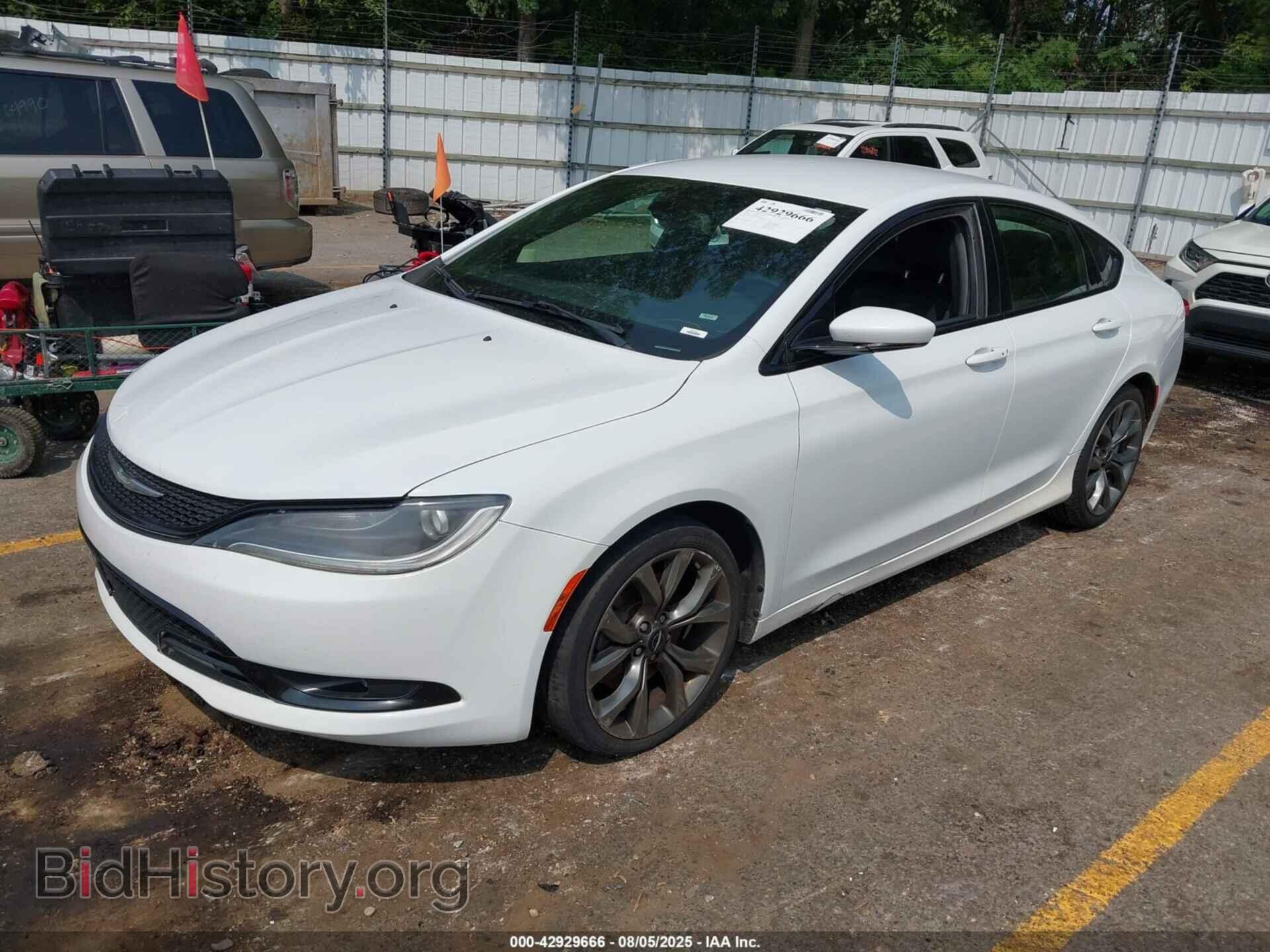 2015 CHRYSLER 200 - VIN: 1C3CCCBBXFN715694 - Фото 2