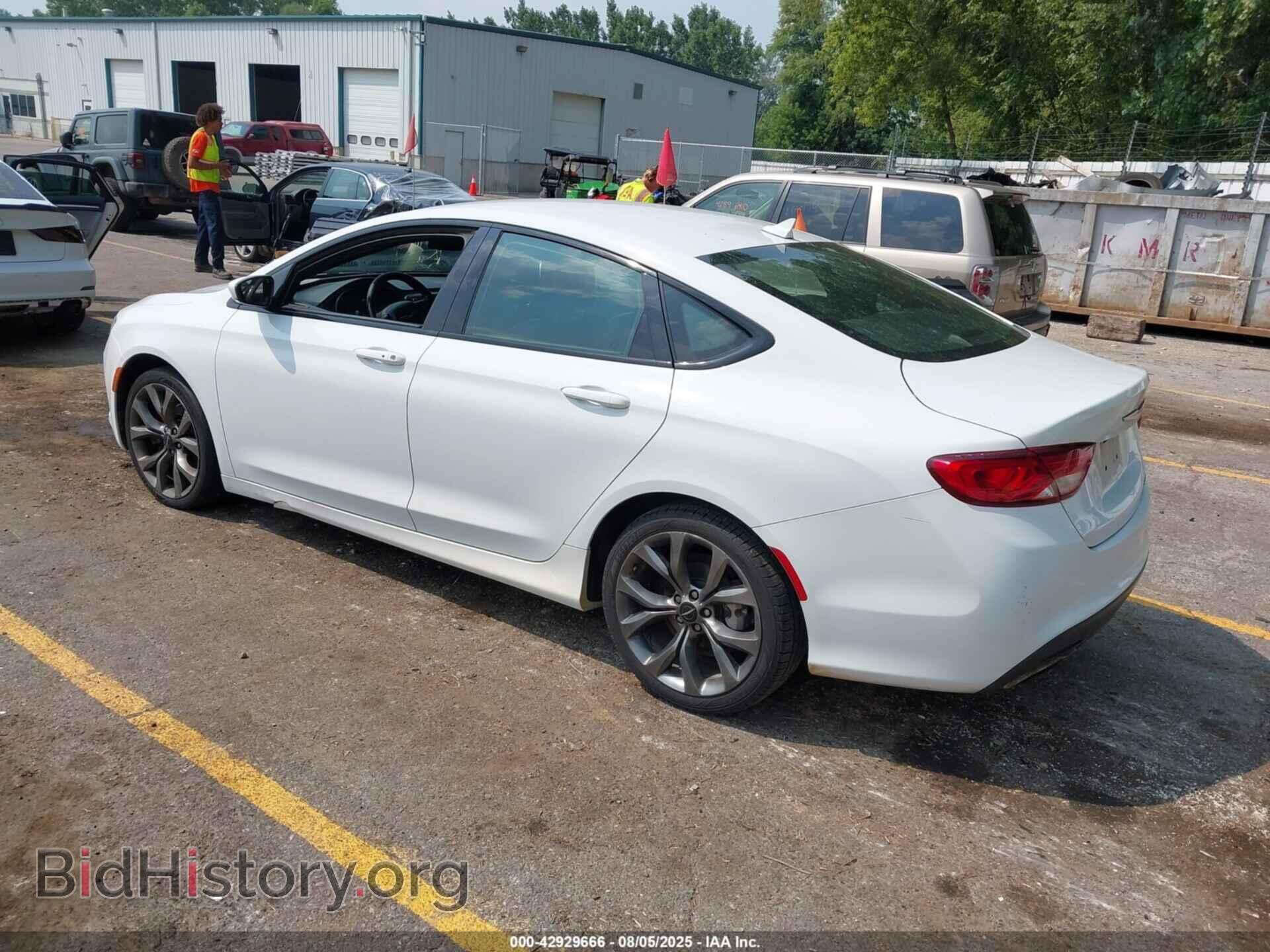 2015 CHRYSLER 200 - VIN: 1C3CCCBBXFN715694 - Фото 3