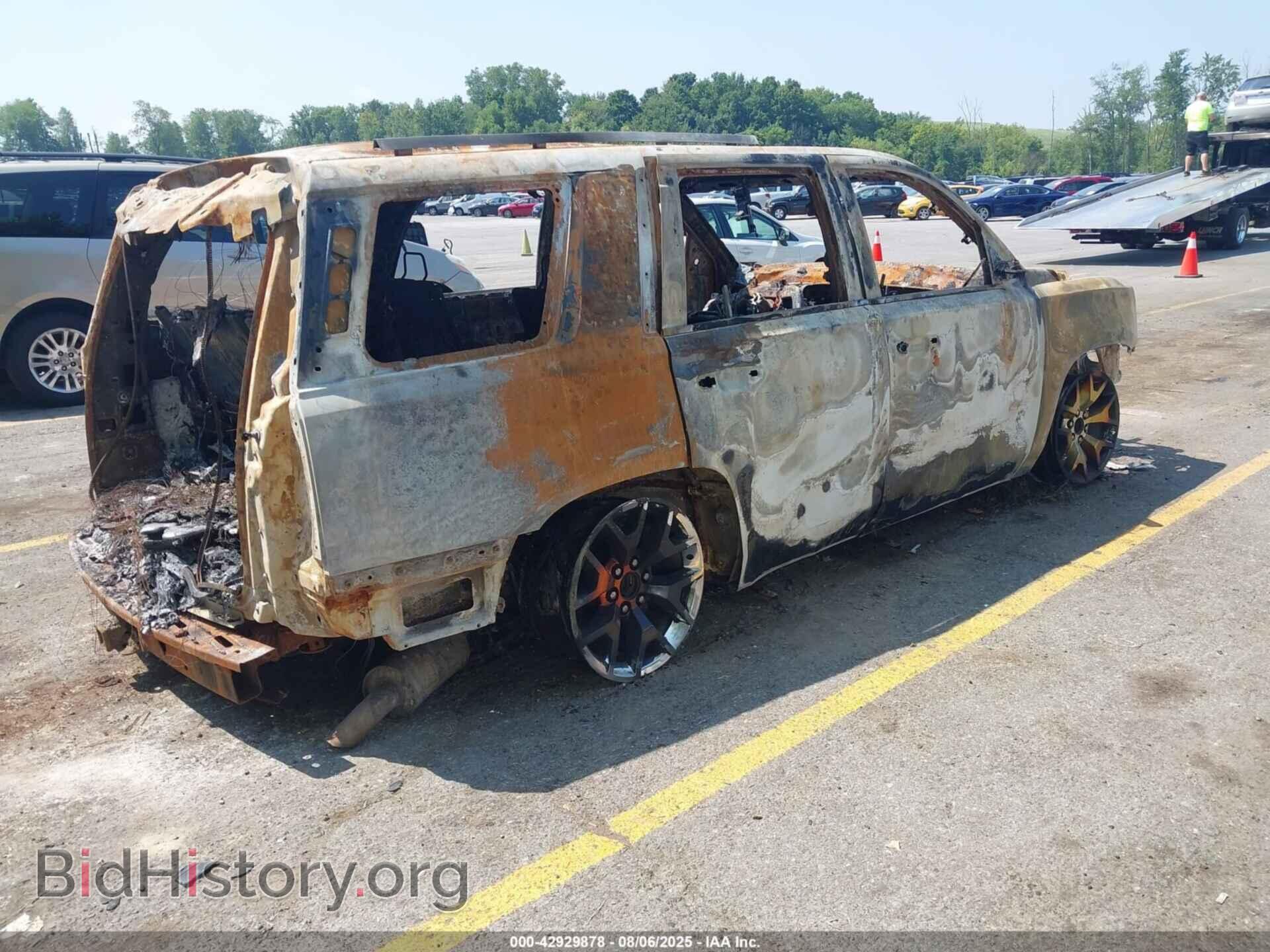 2017 GMC YUKON - VIN: 1GKS2BKC8HR187912 - Photo 4