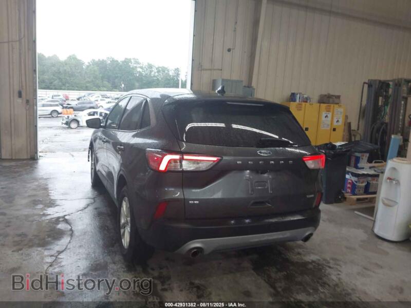 2020 Ford ESCAPE (VIN 1FMCU0G64LUA62375) — photo 3 of 17