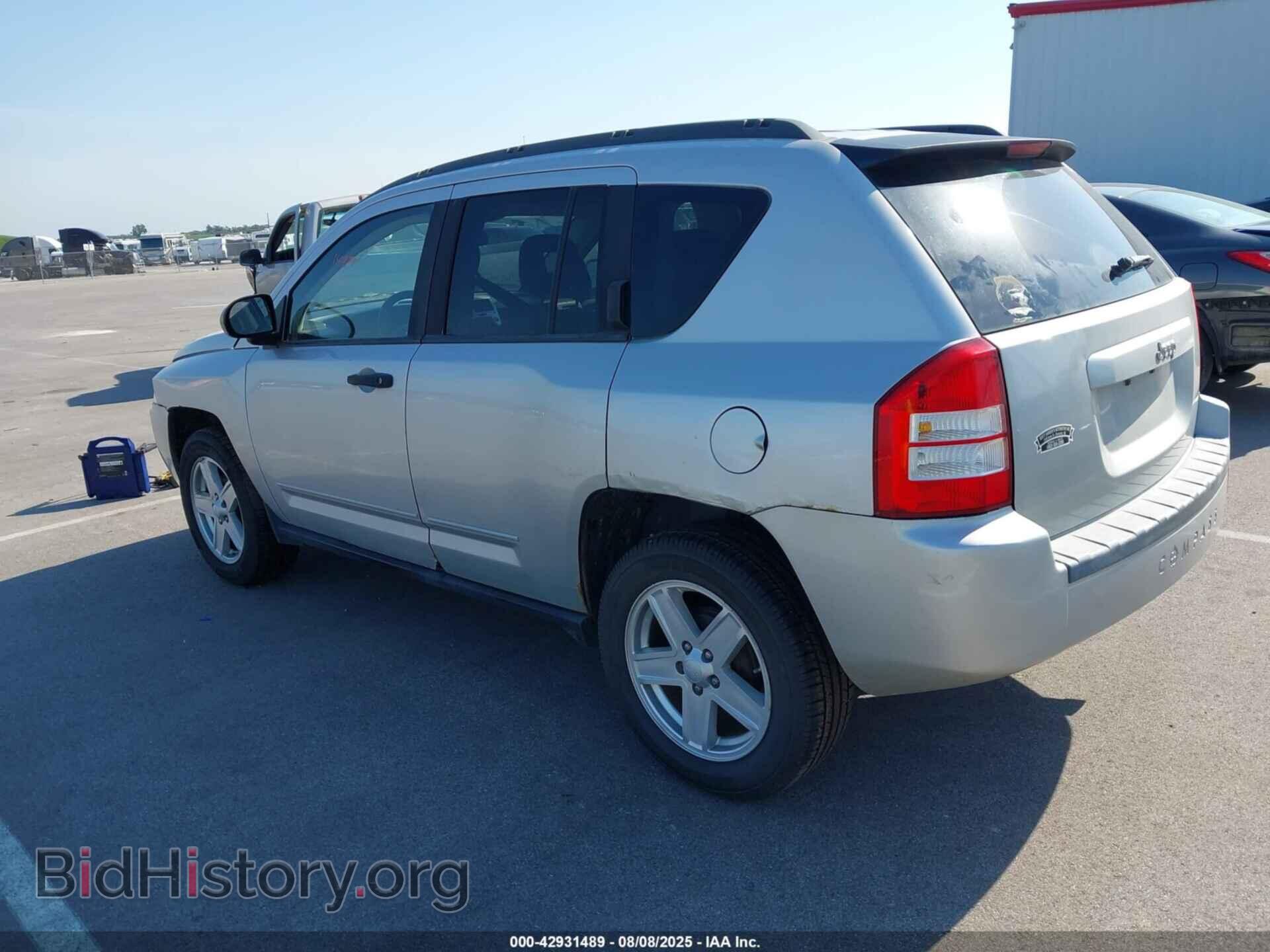2008 JEEP COMPASS - VIN: 1J8FT47W58D789469 - Фото 3