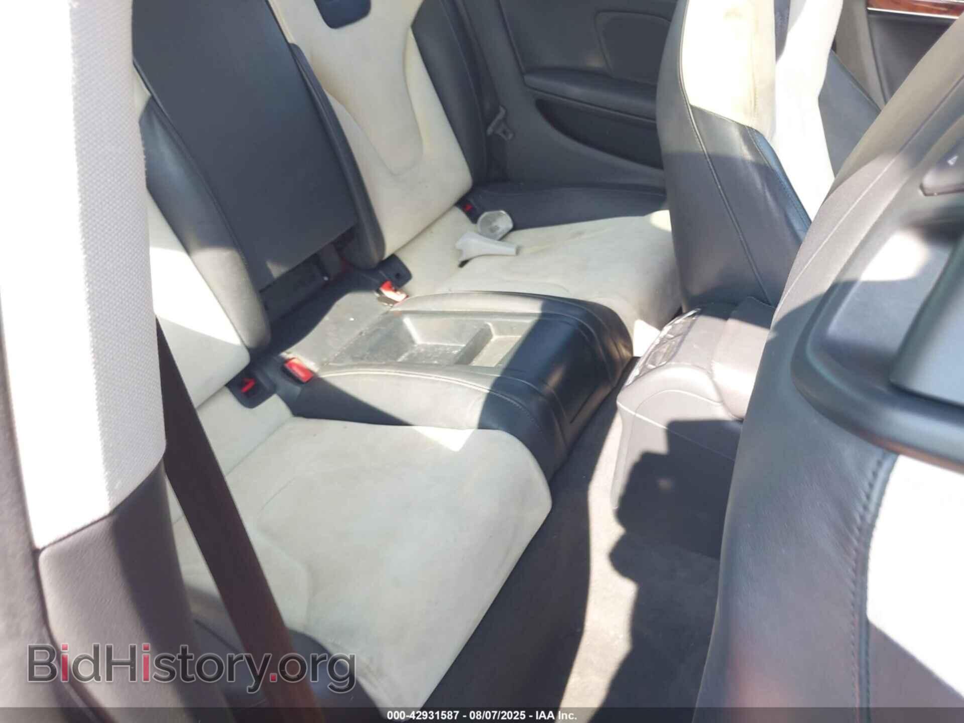 2010 AUDI A5 - VIN: WAULFAFR0AA046590 - Фото 8