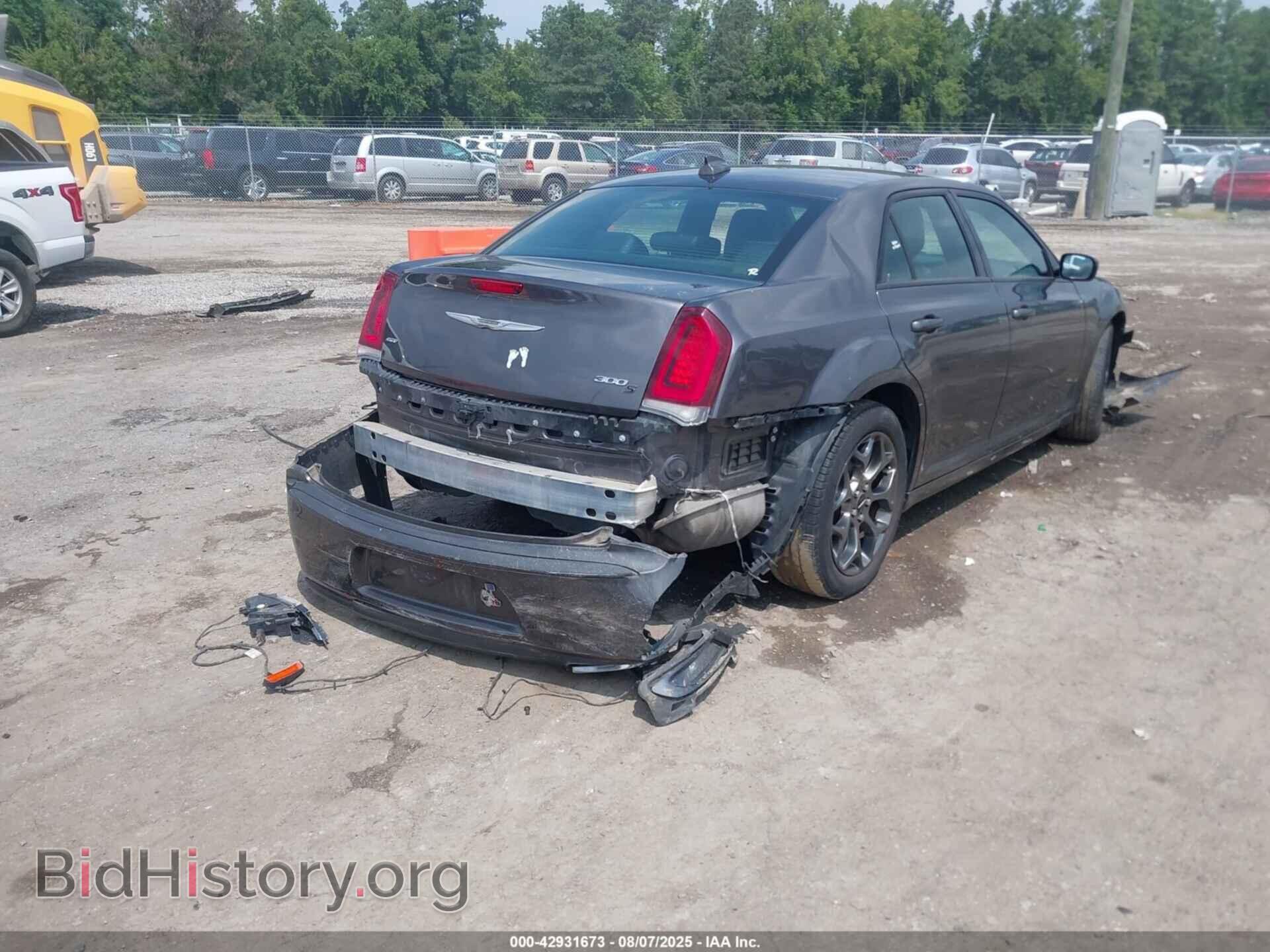 2017 CHRYSLER 300 - VIN: 2C3CCAGG4HH518945 - Фото 4
