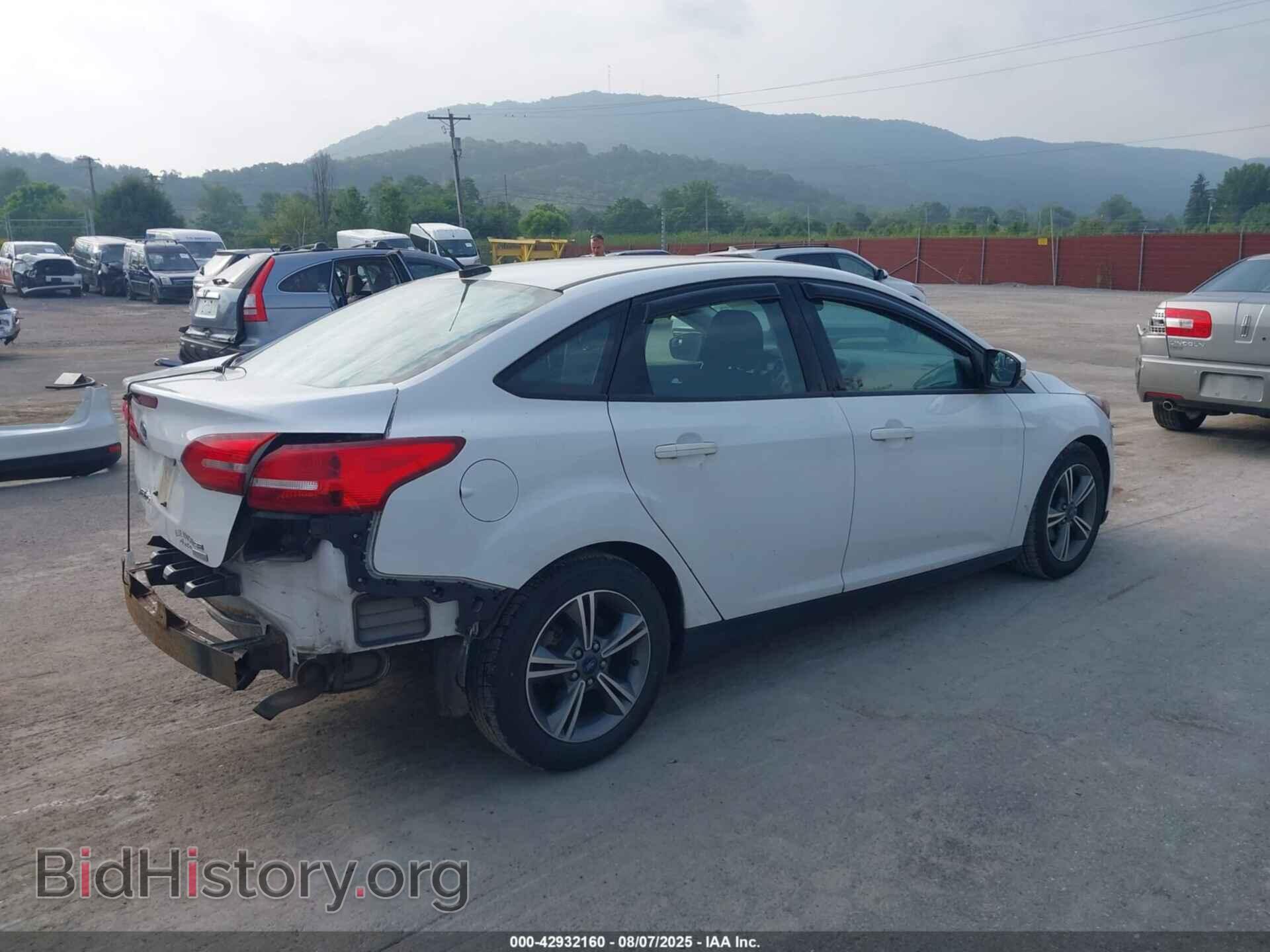 2016 FORD FOCUS - VIN: 1FADP3FE8GL402686 - Photo 4