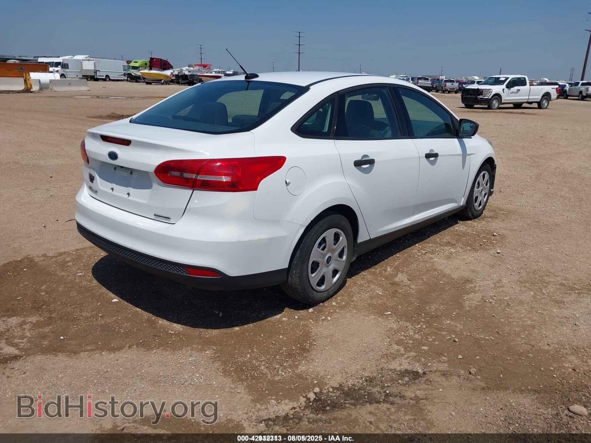 2016 FORD FOCUS - VIN: 1FADP3E24GL372254 - Фото 4
