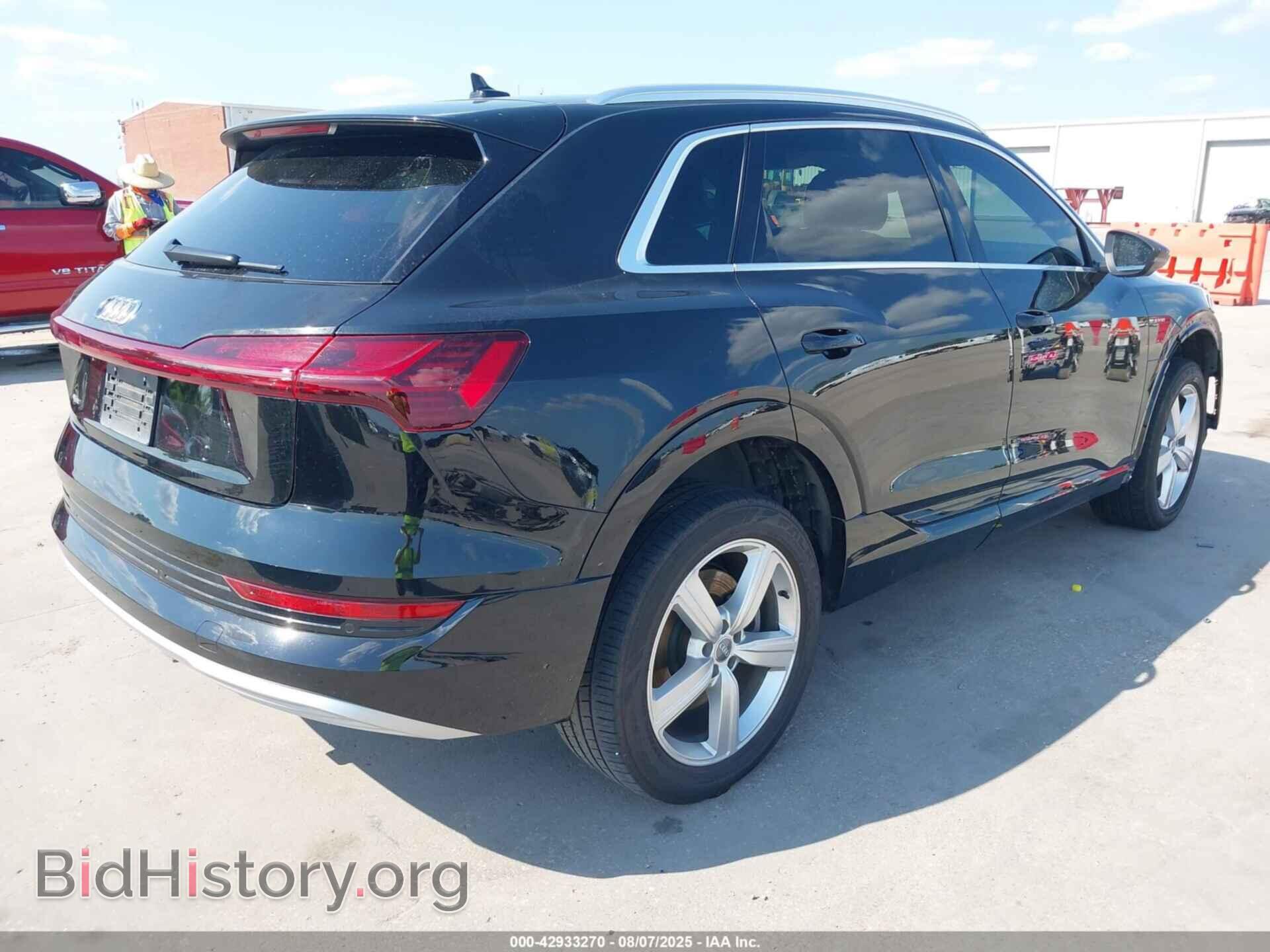 2019 AUDI E-TRON - VIN: WA1LAAGE2KB023105 - Фото 4