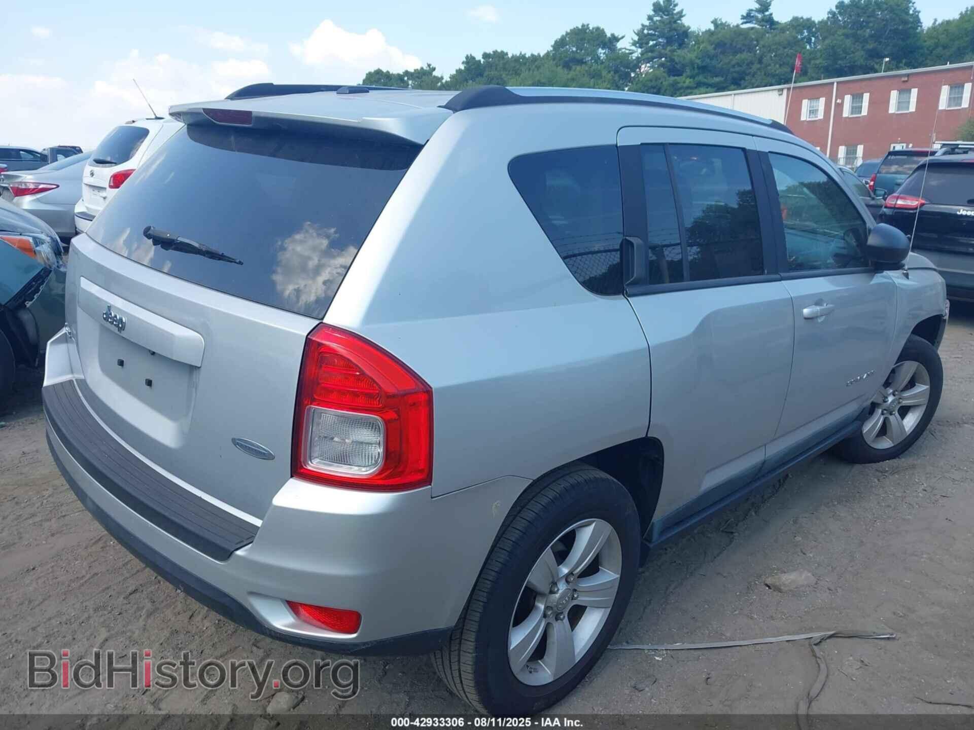 2011 JEEP COMPASS - VIN: 1J4NF1FB0BD271732 - Photo 4