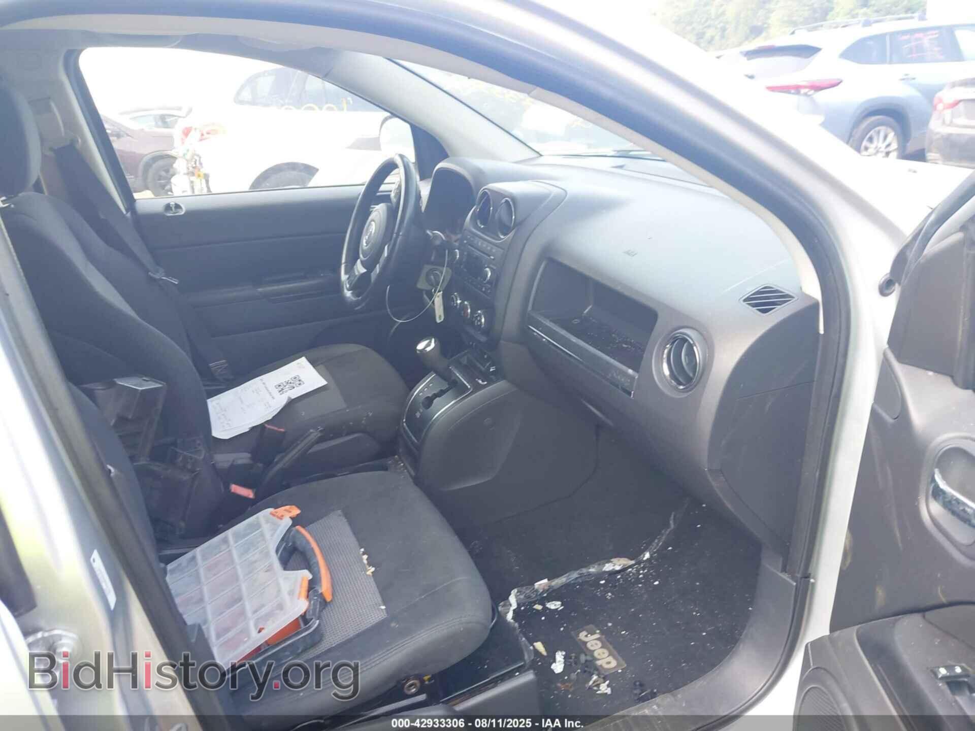 2011 JEEP COMPASS - VIN: 1J4NF1FB0BD271732 - Photo 5
