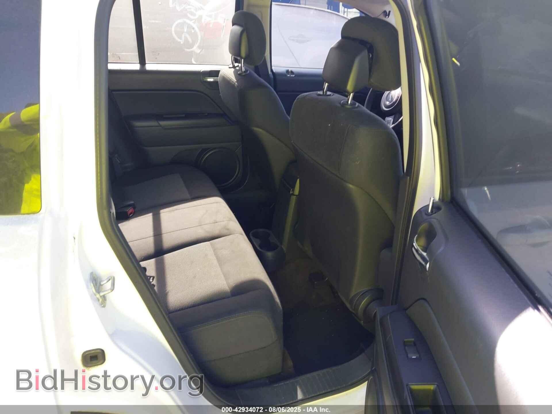 2013 JEEP COMPASS - VIN: 1C4NJCBA9DD244142 - Фото 8