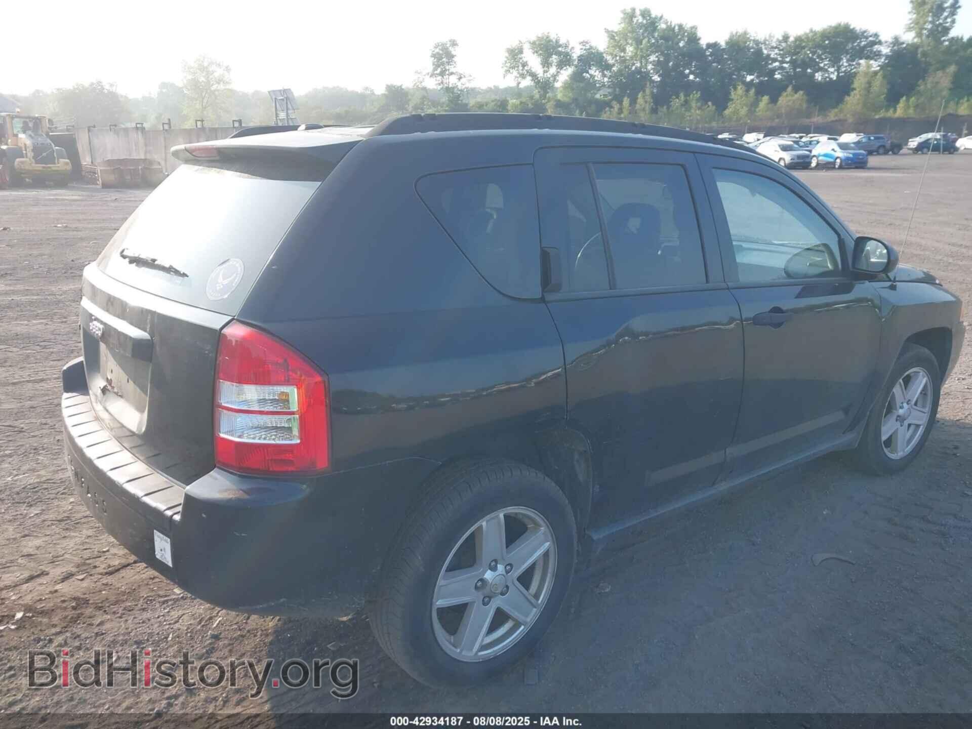 2007 JEEP COMPASS - VIN: 1J8FF47W97D136617 - Фото 4