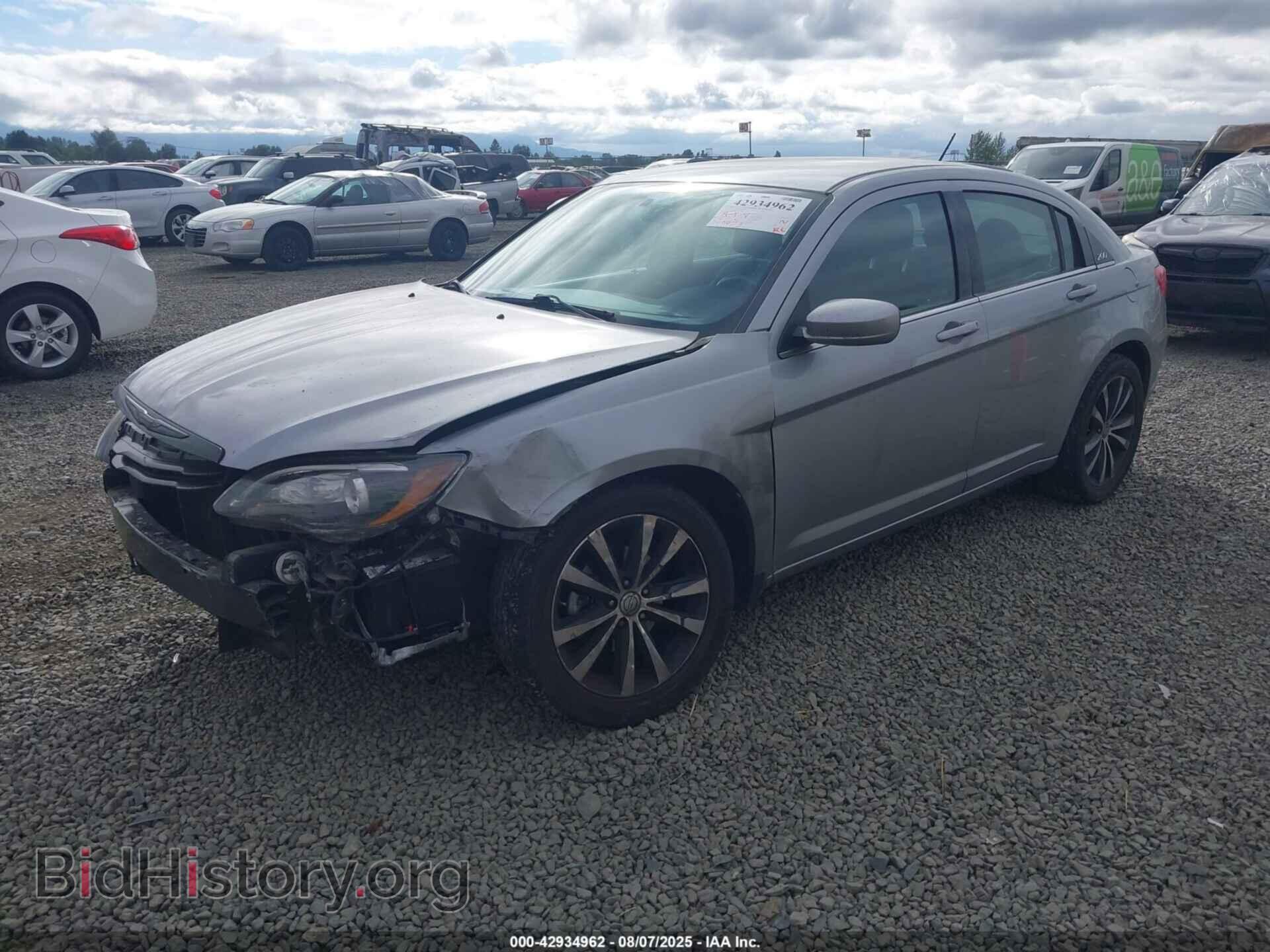 2013 CHRYSLER 200 - VIN: 1C3CCBBB3DN516624 - Photo 2