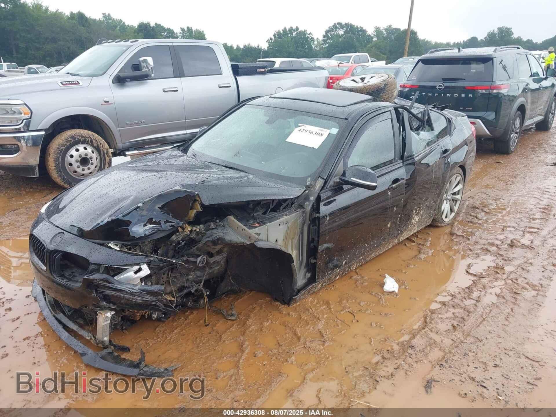 2016 BMW 320I - VIN: WBA8E5G53GNU21773 - Photo 2