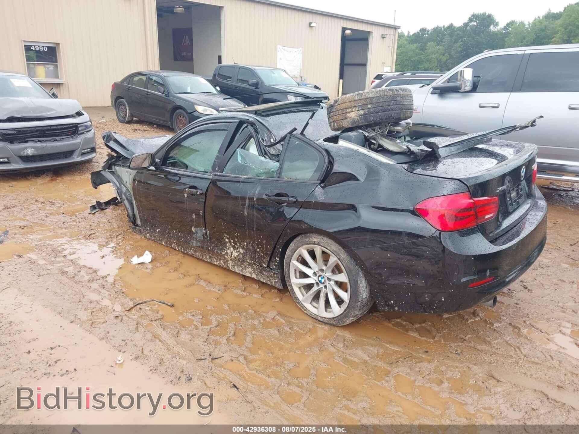 2016 BMW 320I - VIN: WBA8E5G53GNU21773 - Photo 3