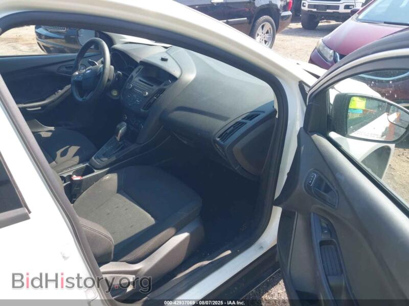 2017 Ford FOCUS (VIN 1FADP3E2XHL306261) — photo 5 of 16