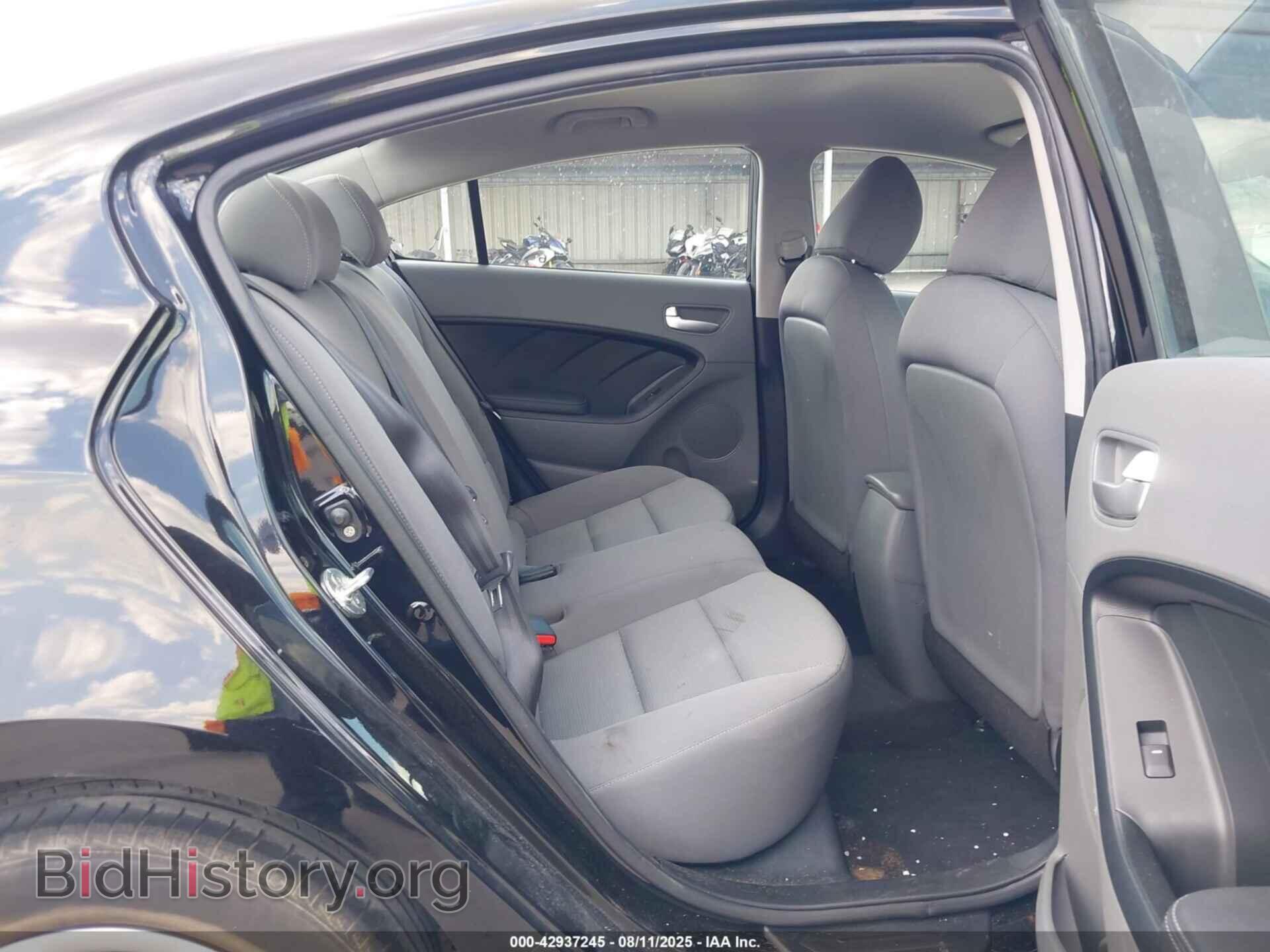 2017 KIA FORTE - VIN: 3KPFK4A7XHE064699 - Фото 8