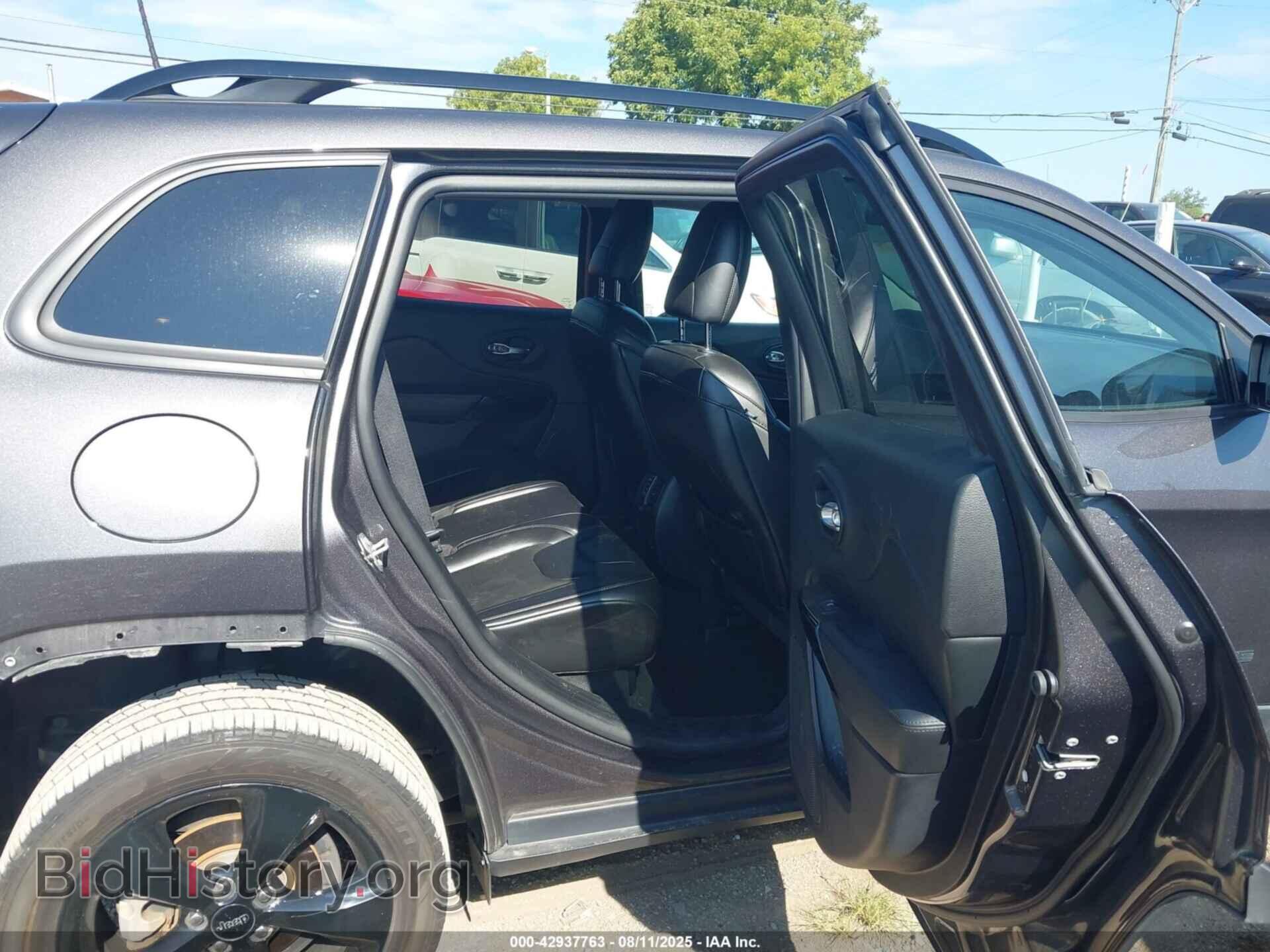 2019 JEEP CHEROKEE - VIN: 1C4PJLLB5KD324793 - Фото 8