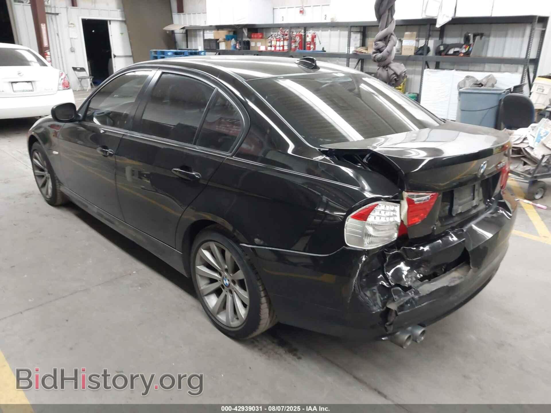 2011 BMW 328I - VIN: WBAPH5C51BF093264 - Фото 3