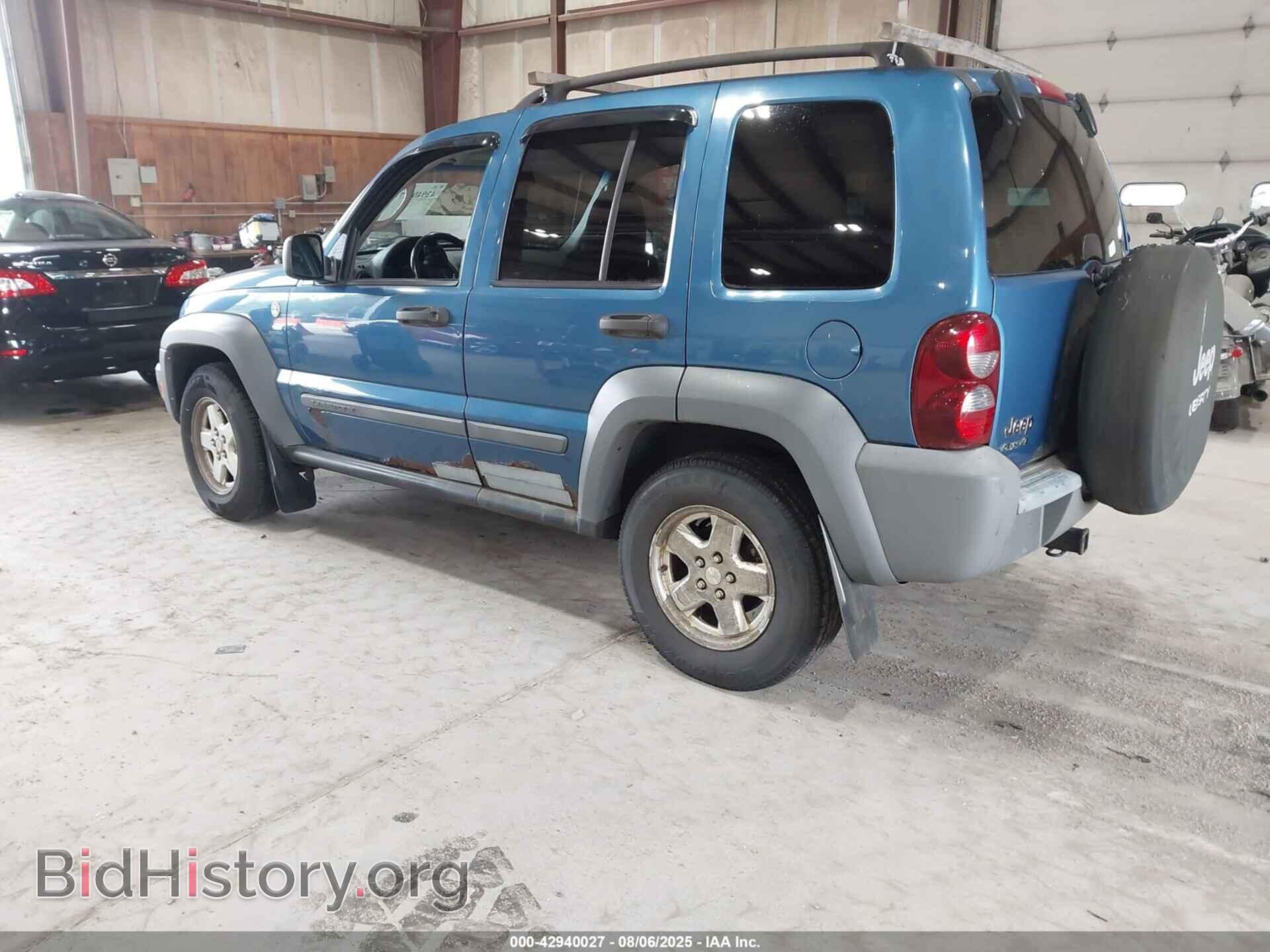 2006 JEEP LIBERTY - VIN: 1J4GL48K76W105296 - Фото 3
