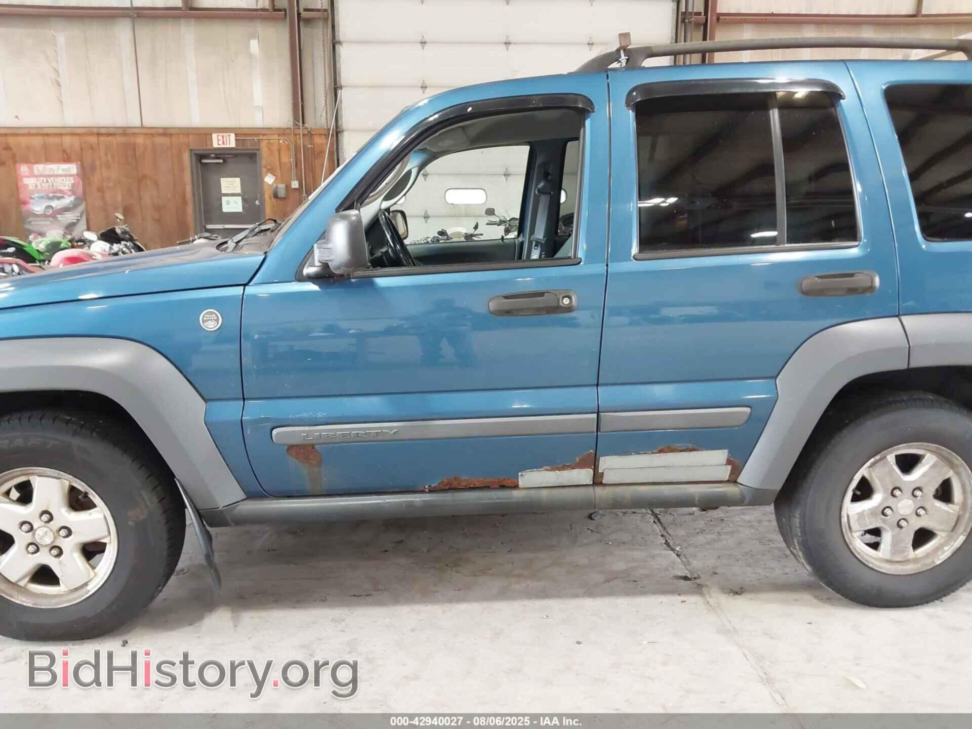 2006 JEEP LIBERTY - VIN: 1J4GL48K76W105296 - Фото 6