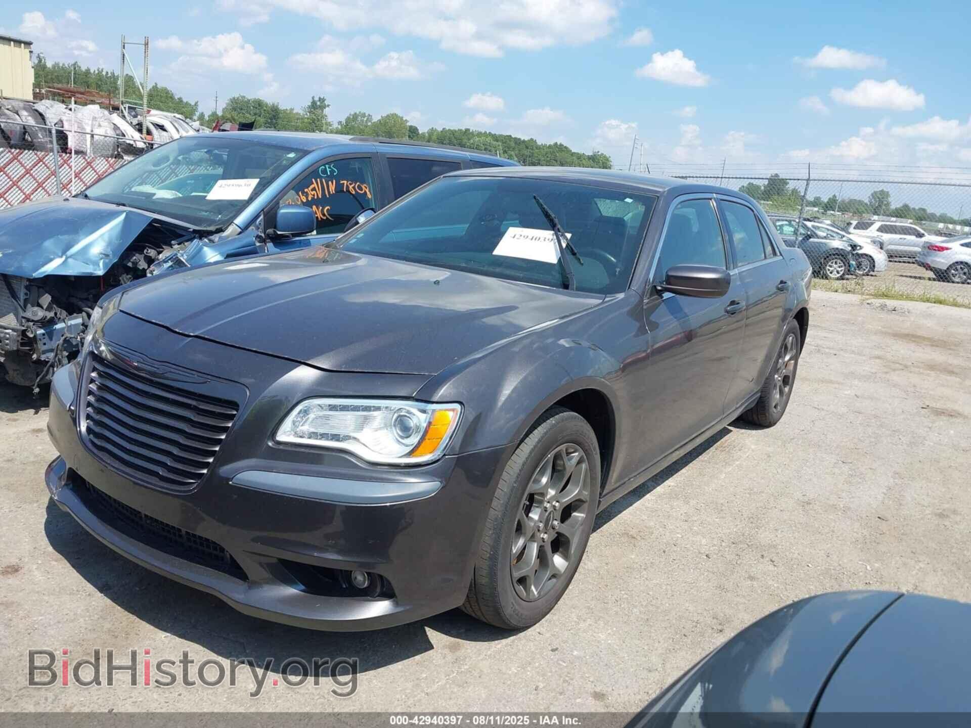 2014 CHRYSLER 300 - VIN: 2C3CCARG8EH381470 - Фото 2