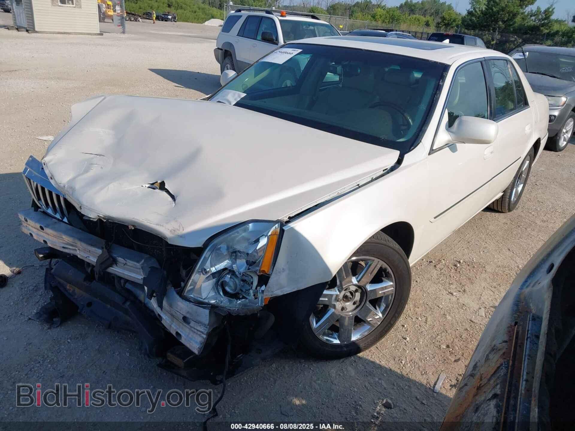 2011 CADILLAC DTS - VIN: 1G6KH5E61BU135854 - Фото 2