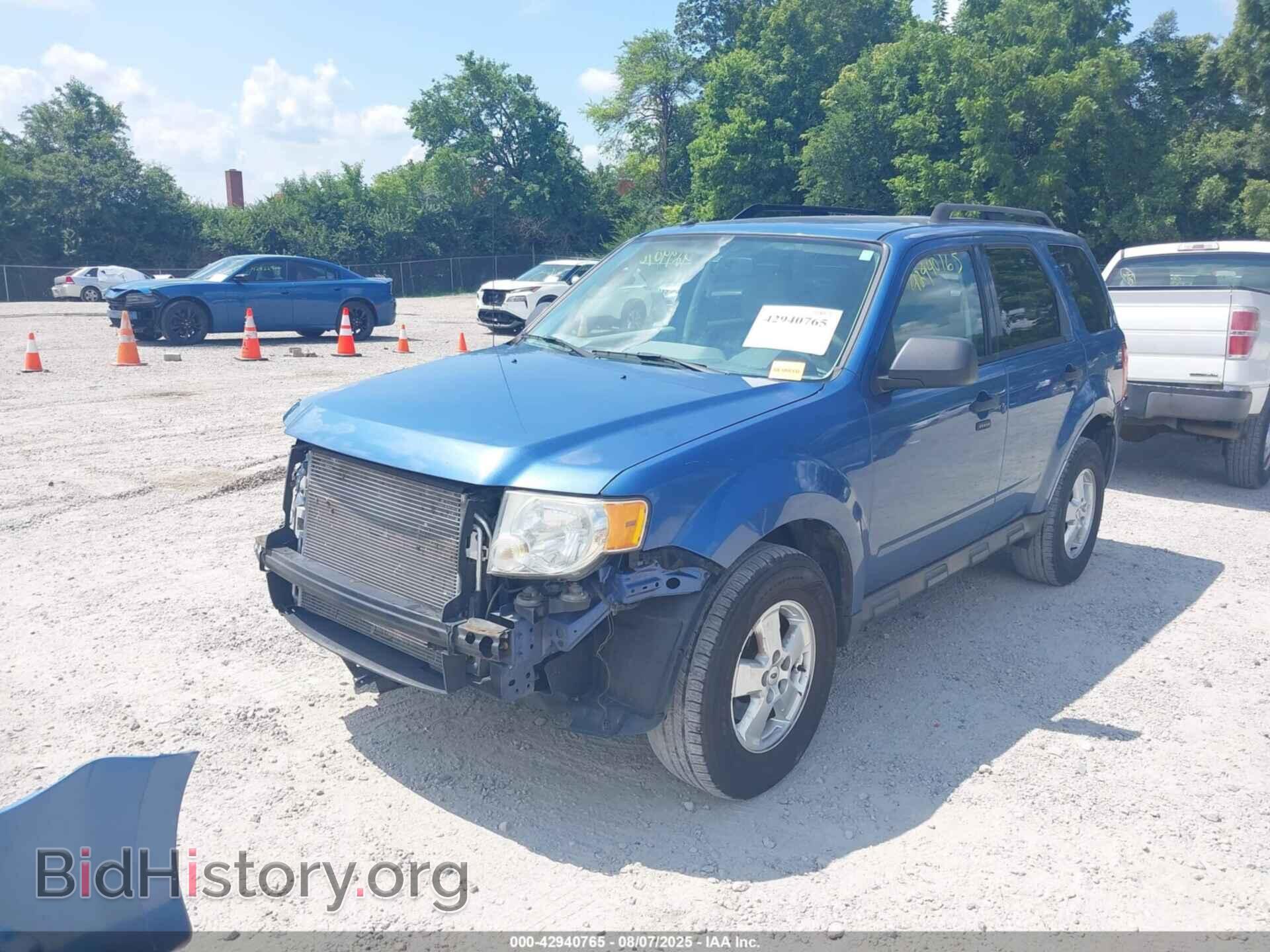 2010 FORD ESCAPE - VIN: 1FMCU0DG1AKC18202 - Фото 2